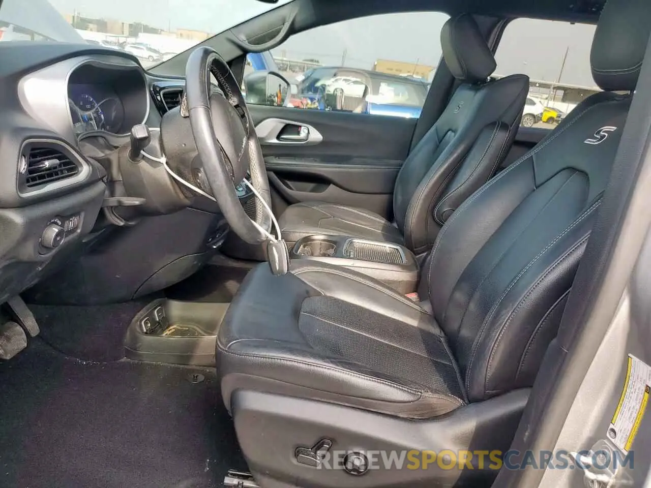 7 Фотография поврежденного автомобиля 2C4RC1EG0LR238273 CHRYSLER PACIFICA 2020