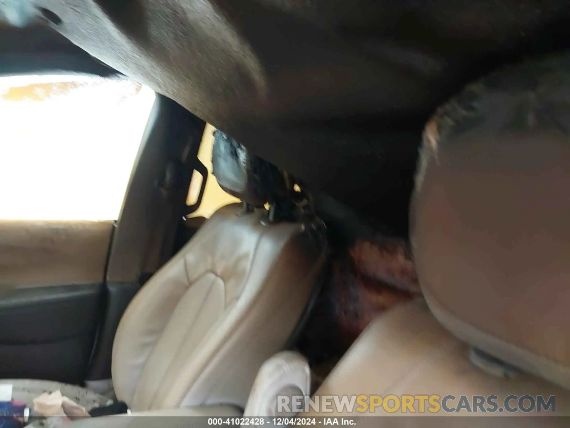 6 Photograph of a damaged car 2C4RC1EG2LR120967 CHRYSLER PACIFICA 2020