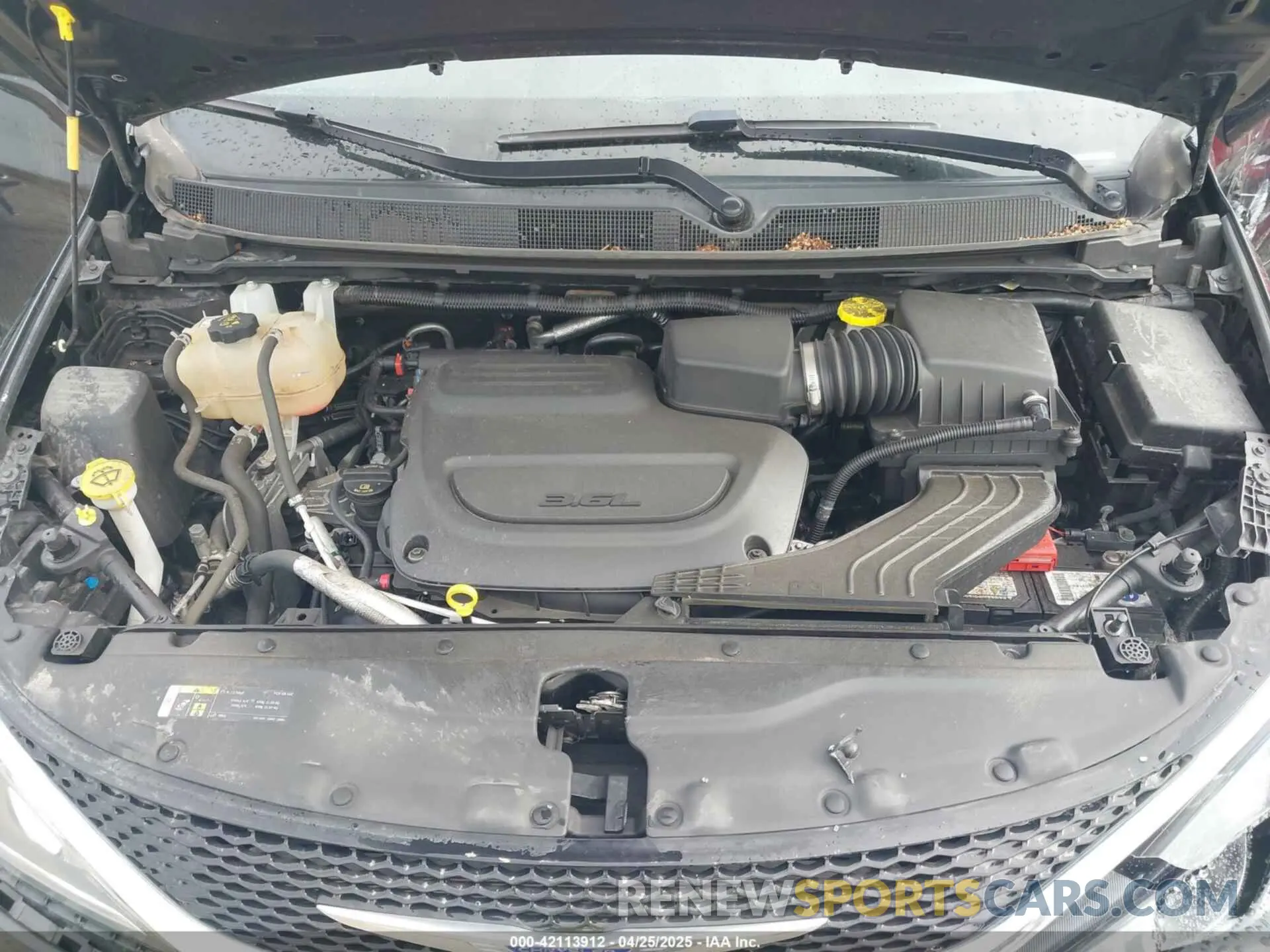 10 Photograph of a damaged car 2C4RC1EG4LR108013 CHRYSLER PACIFICA 2020