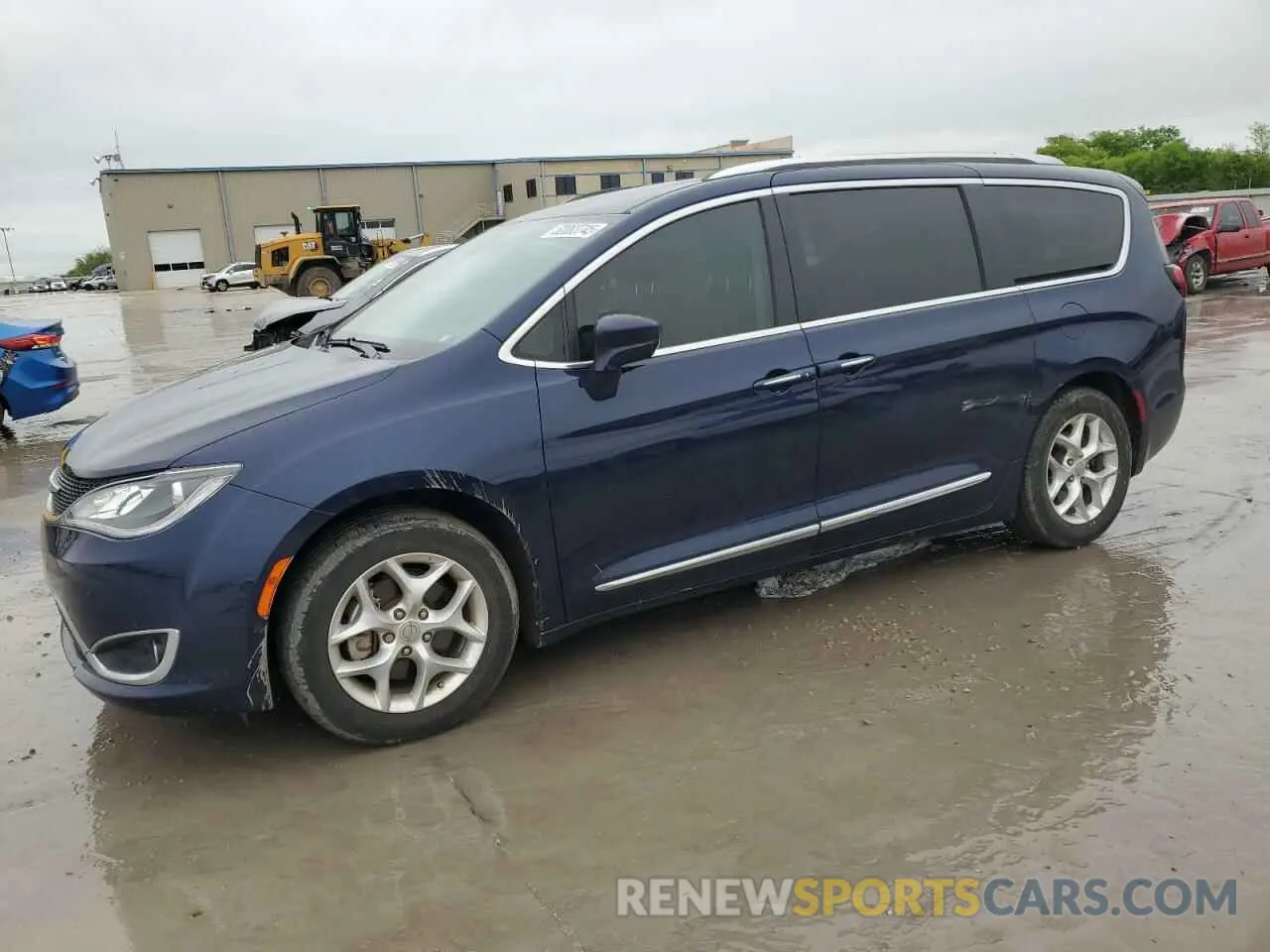 1 Photograph of a damaged car 2C4RC1EG5LR210260 CHRYSLER PACIFICA 2020