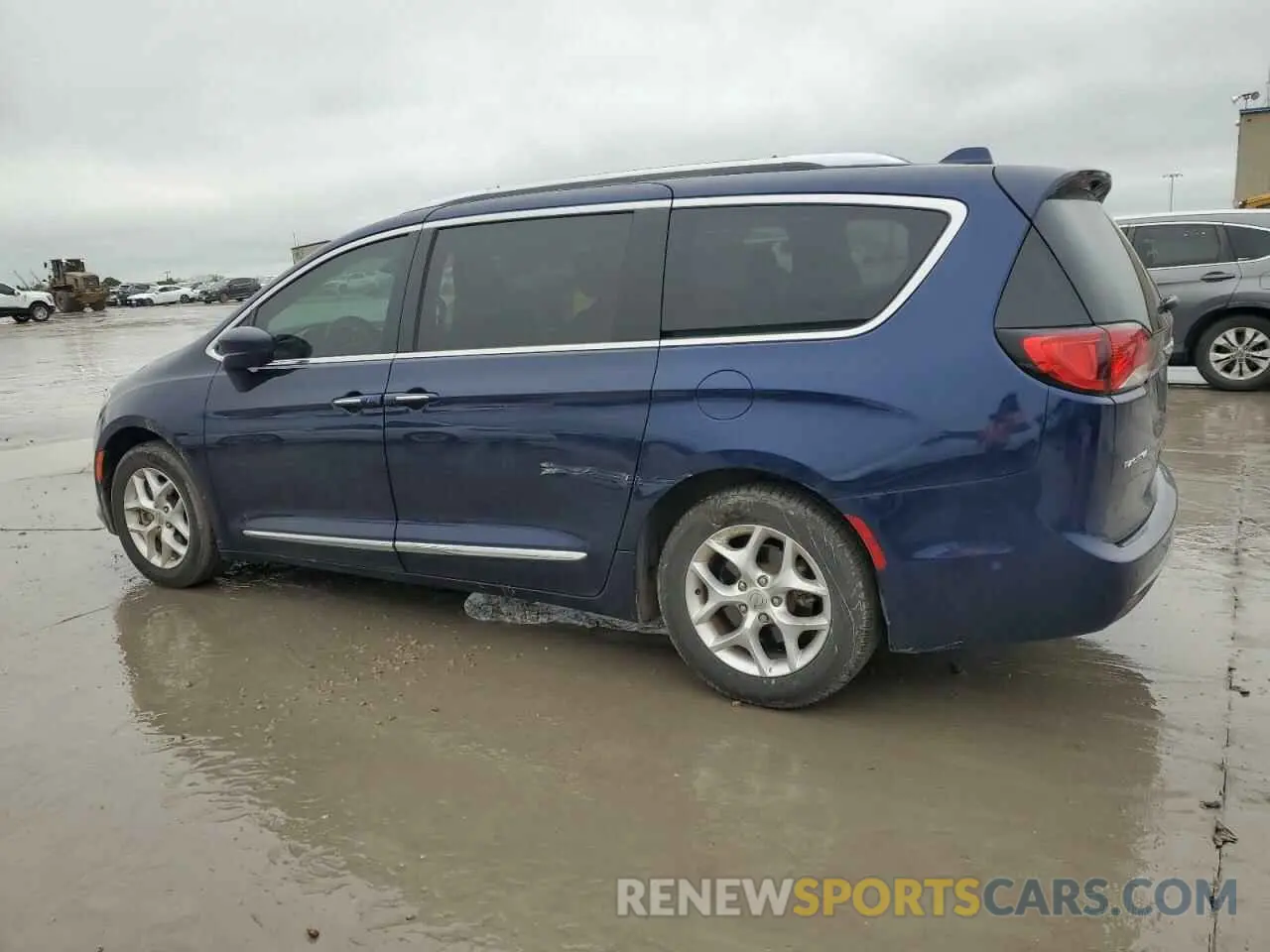 2 Photograph of a damaged car 2C4RC1EG5LR210260 CHRYSLER PACIFICA 2020