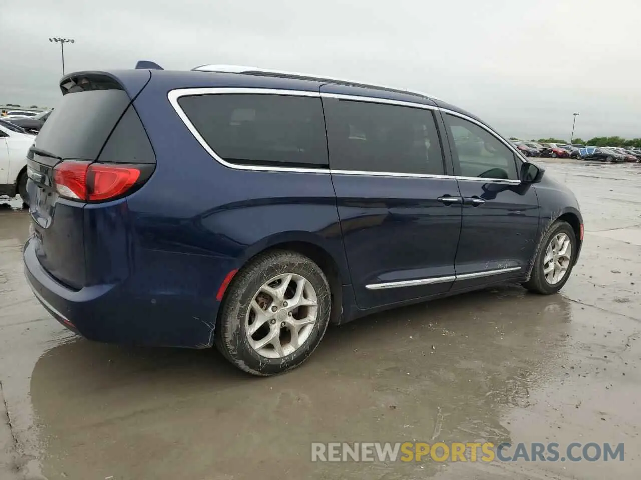 3 Photograph of a damaged car 2C4RC1EG5LR210260 CHRYSLER PACIFICA 2020