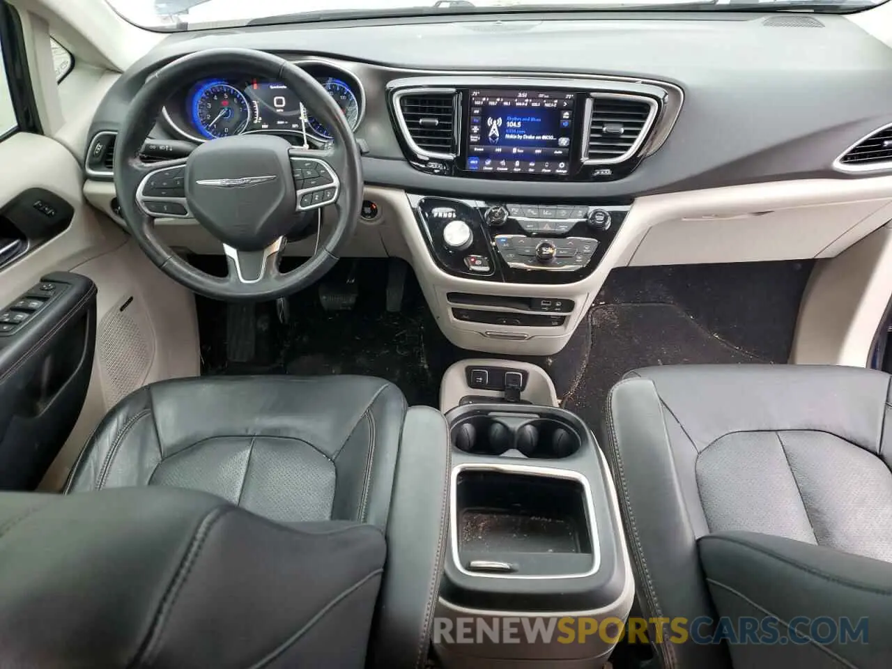 8 Photograph of a damaged car 2C4RC1EG5LR210260 CHRYSLER PACIFICA 2020