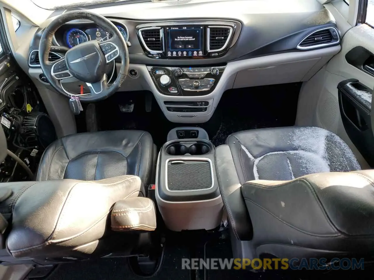 8 Фотография поврежденного автомобиля 2C4RC1EGXLR110879 CHRYSLER PACIFICA 2020