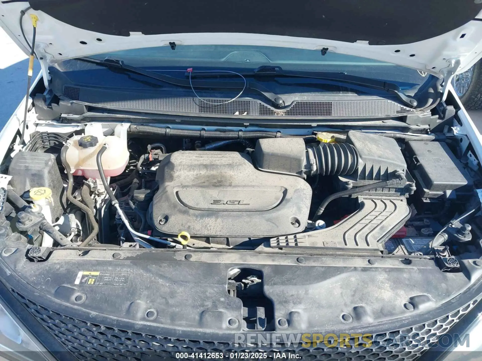 10 Photograph of a damaged car 2C4RC1FG0LR150239 CHRYSLER PACIFICA 2020