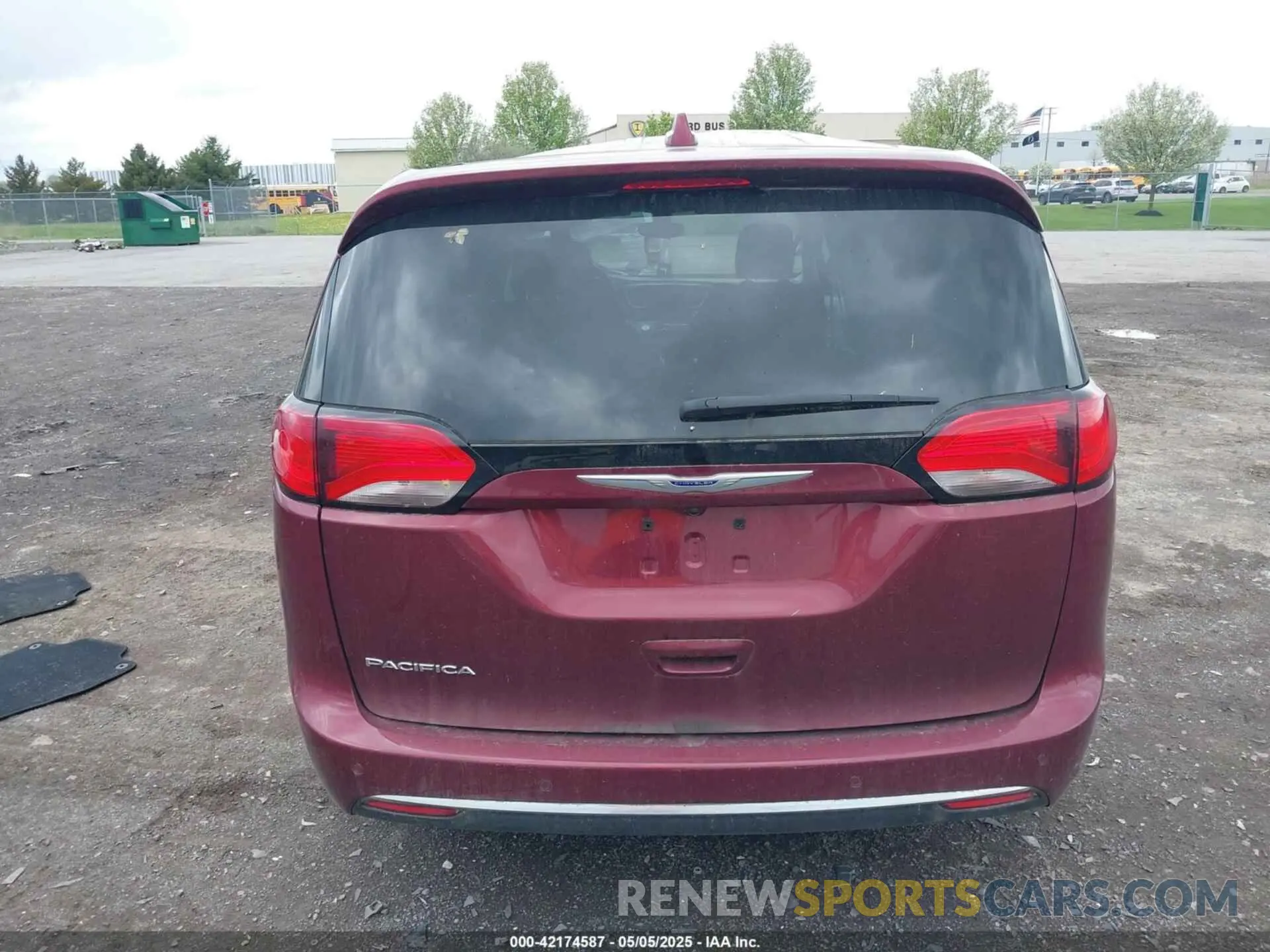 16 Фотография поврежденного автомобиля 2C4RC1FG0LR266864 CHRYSLER PACIFICA 2020
