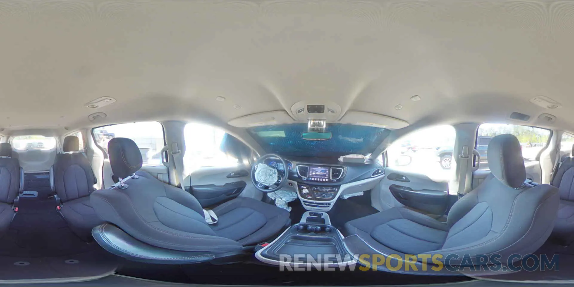 15 Фотография поврежденного автомобиля 2C4RC1FG1LR235770 CHRYSLER PACIFICA 2020