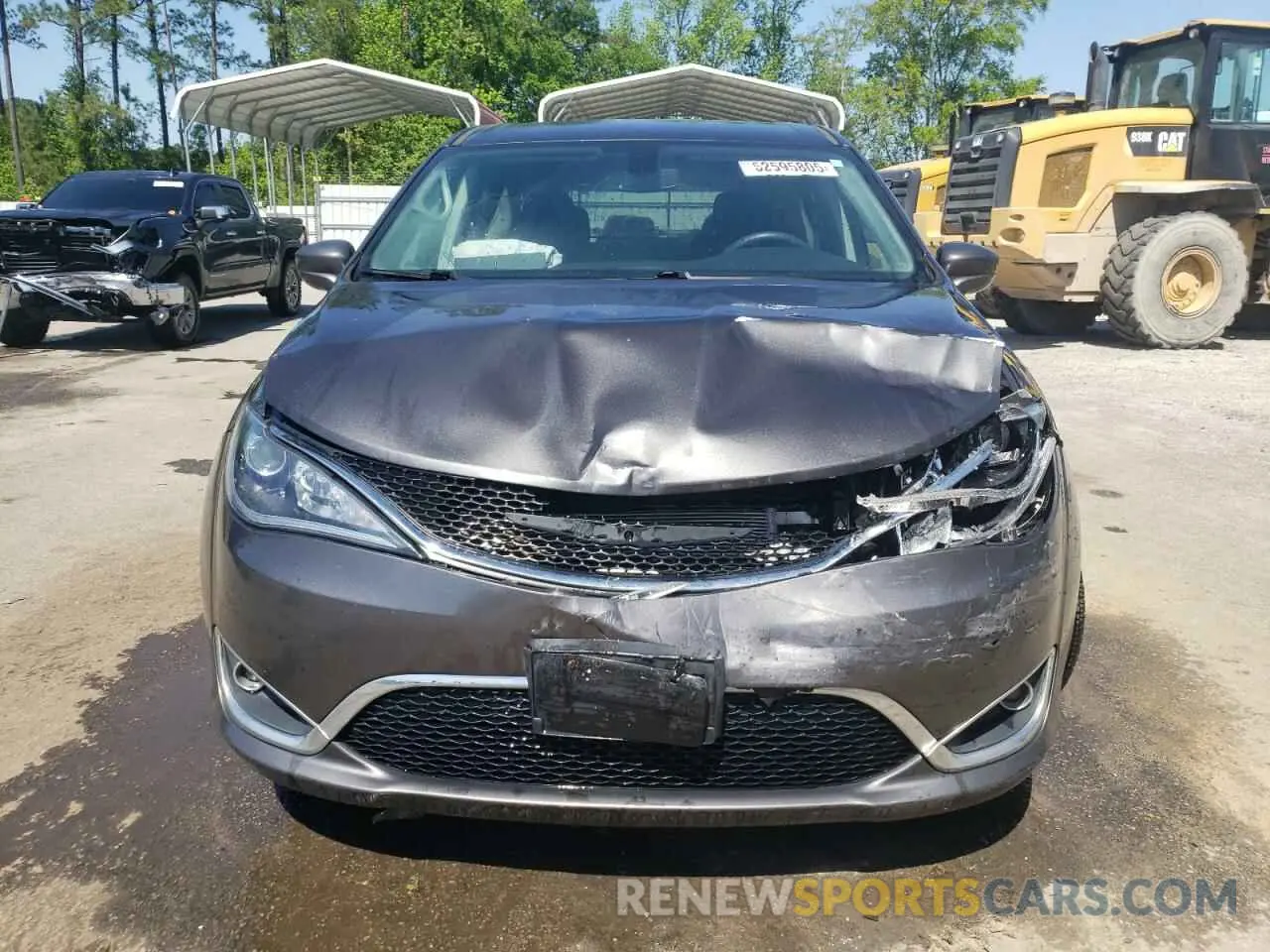 5 Фотография поврежденного автомобиля 2C4RC1FG1LR235770 CHRYSLER PACIFICA 2020