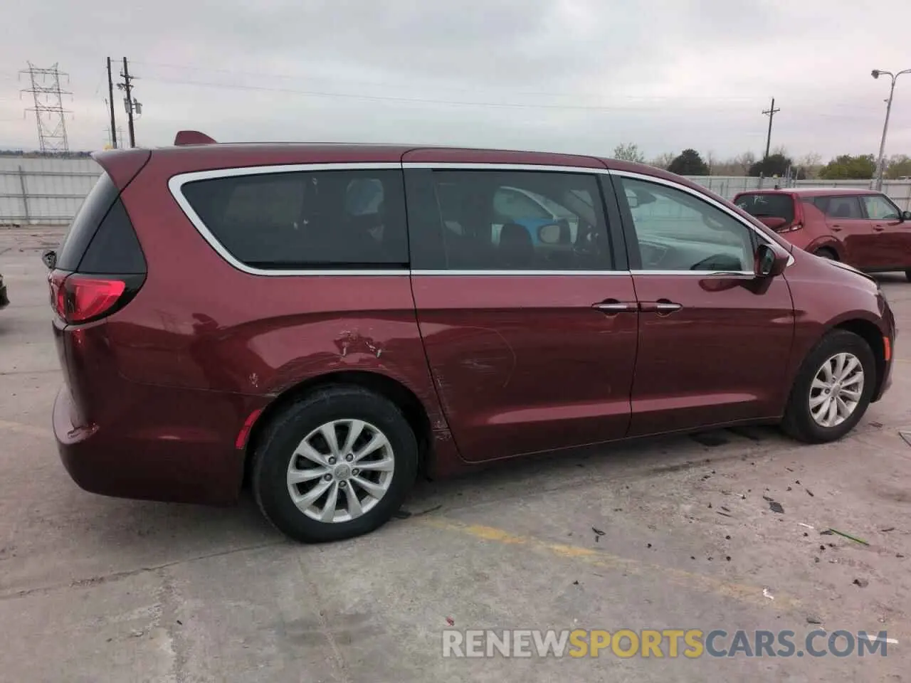 3 Фотография поврежденного автомобиля 2C4RC1FG2LR126900 CHRYSLER PACIFICA 2020