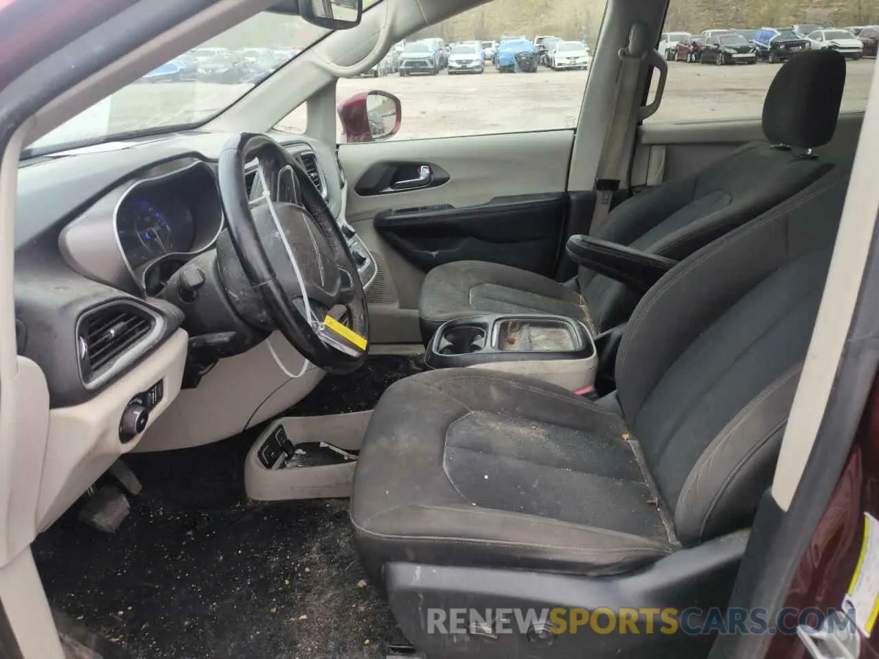 7 Фотография поврежденного автомобиля 2C4RC1FG2LR126900 CHRYSLER PACIFICA 2020