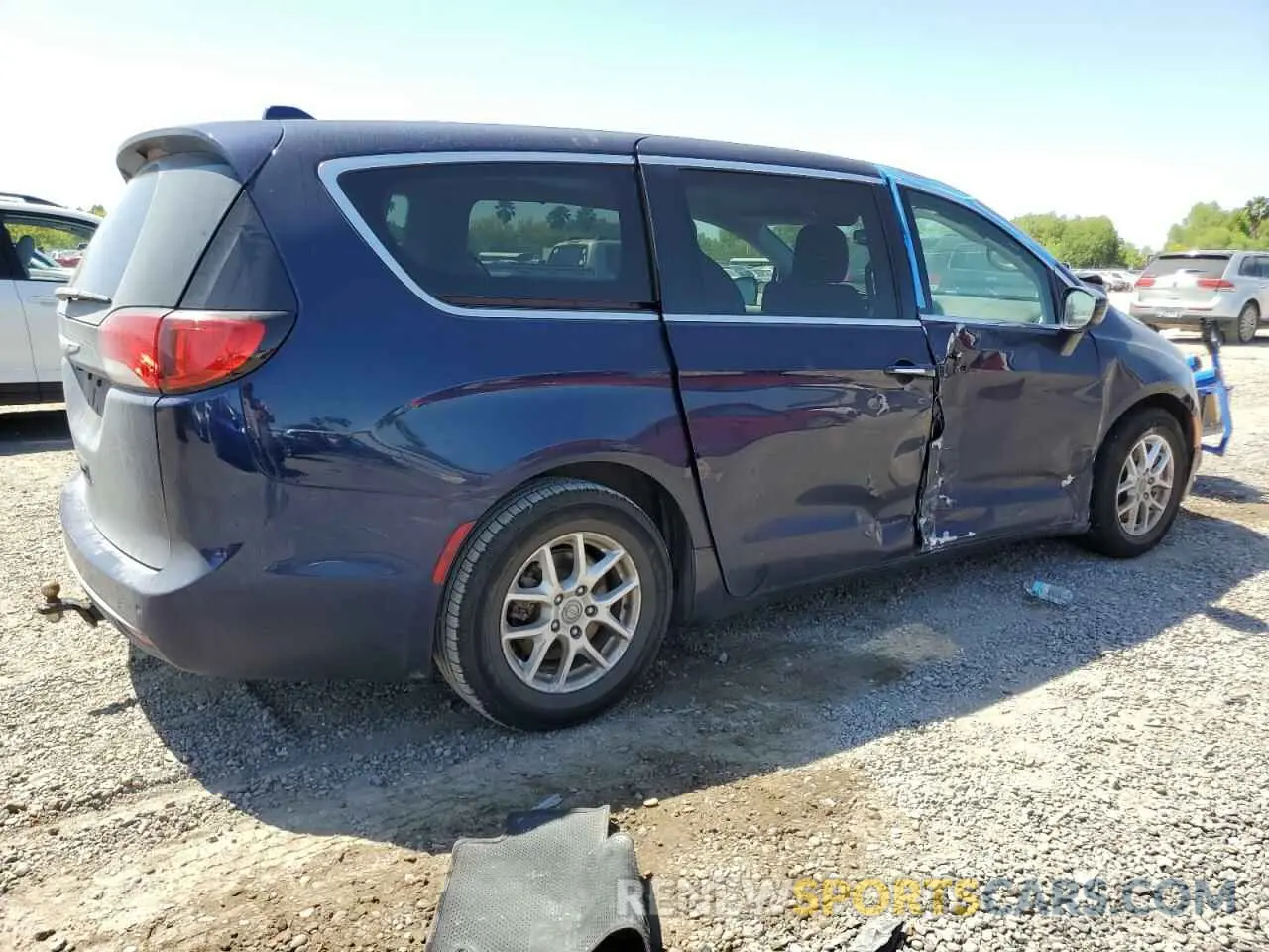3 Photograph of a damaged car 2C4RC1FG3LR211020 CHRYSLER PACIFICA 2020