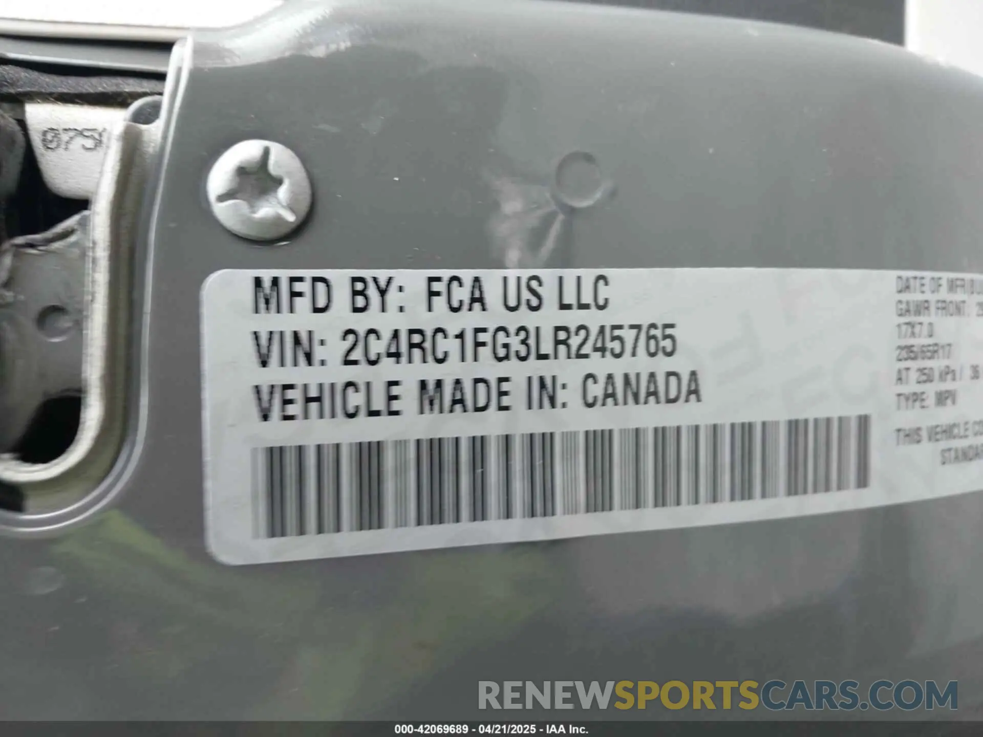 9 Фотография поврежденного автомобиля 2C4RC1FG3LR245765 CHRYSLER PACIFICA 2020
