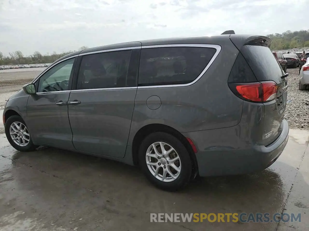 2 Photograph of a damaged car 2C4RC1FG6LR128522 CHRYSLER PACIFICA 2020