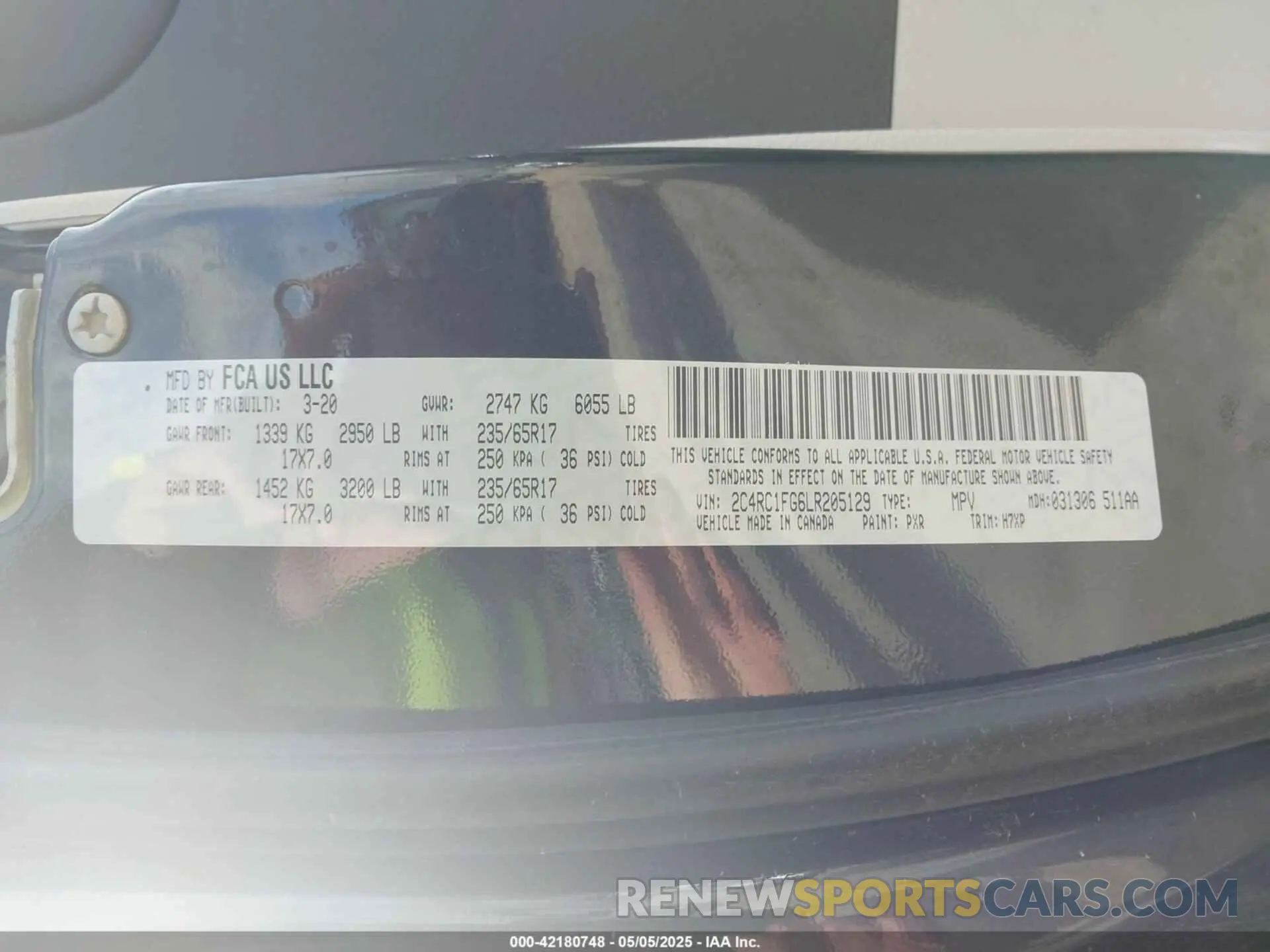 9 Photograph of a damaged car 2C4RC1FG6LR205129 CHRYSLER PACIFICA 2020