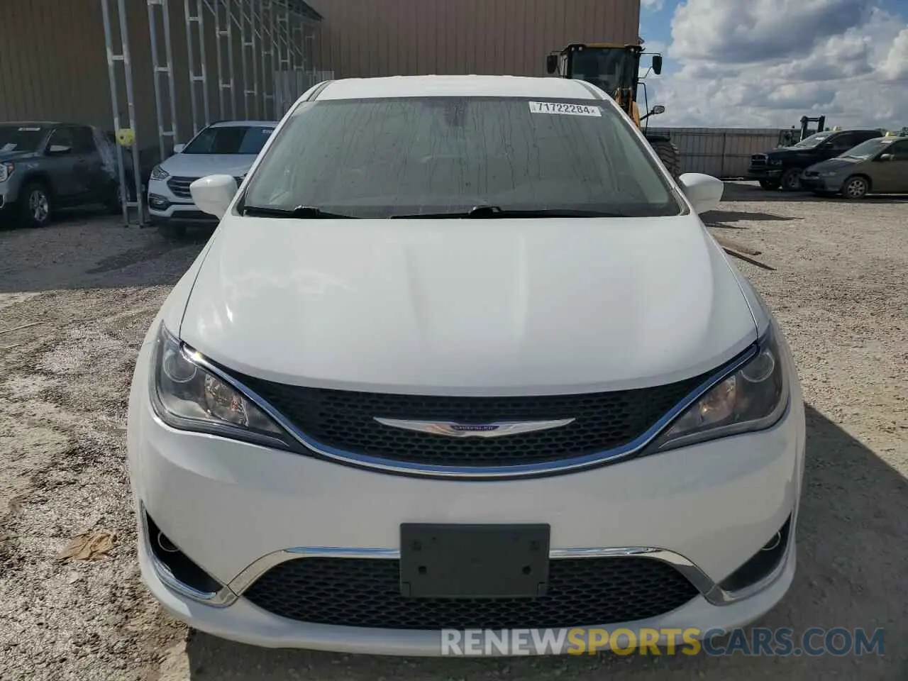 5 Photograph of a damaged car 2C4RC1FG7LR129873 CHRYSLER PACIFICA 2020
