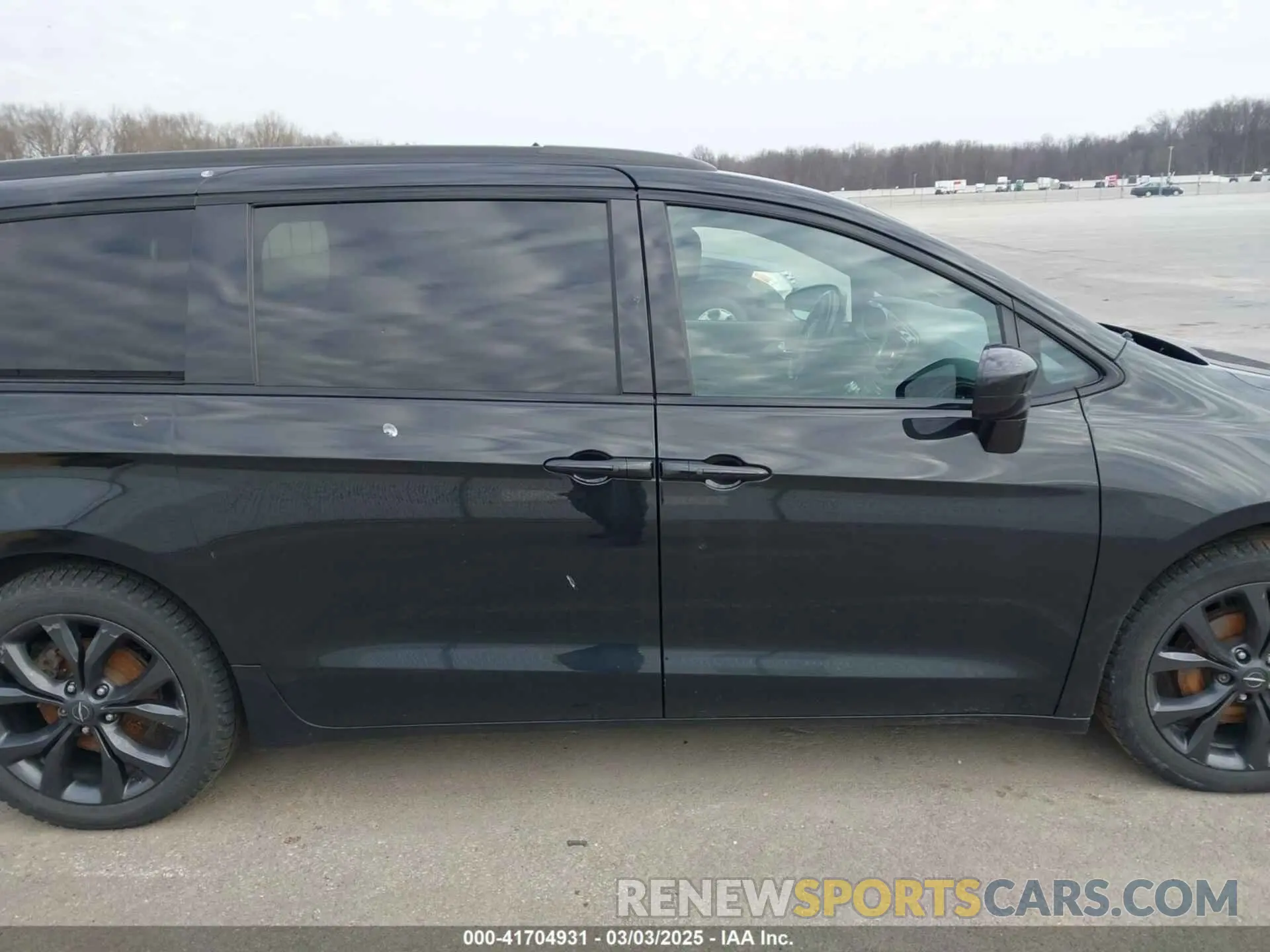 14 Фотография поврежденного автомобиля 2C4RC1FG8LR150537 CHRYSLER PACIFICA 2020
