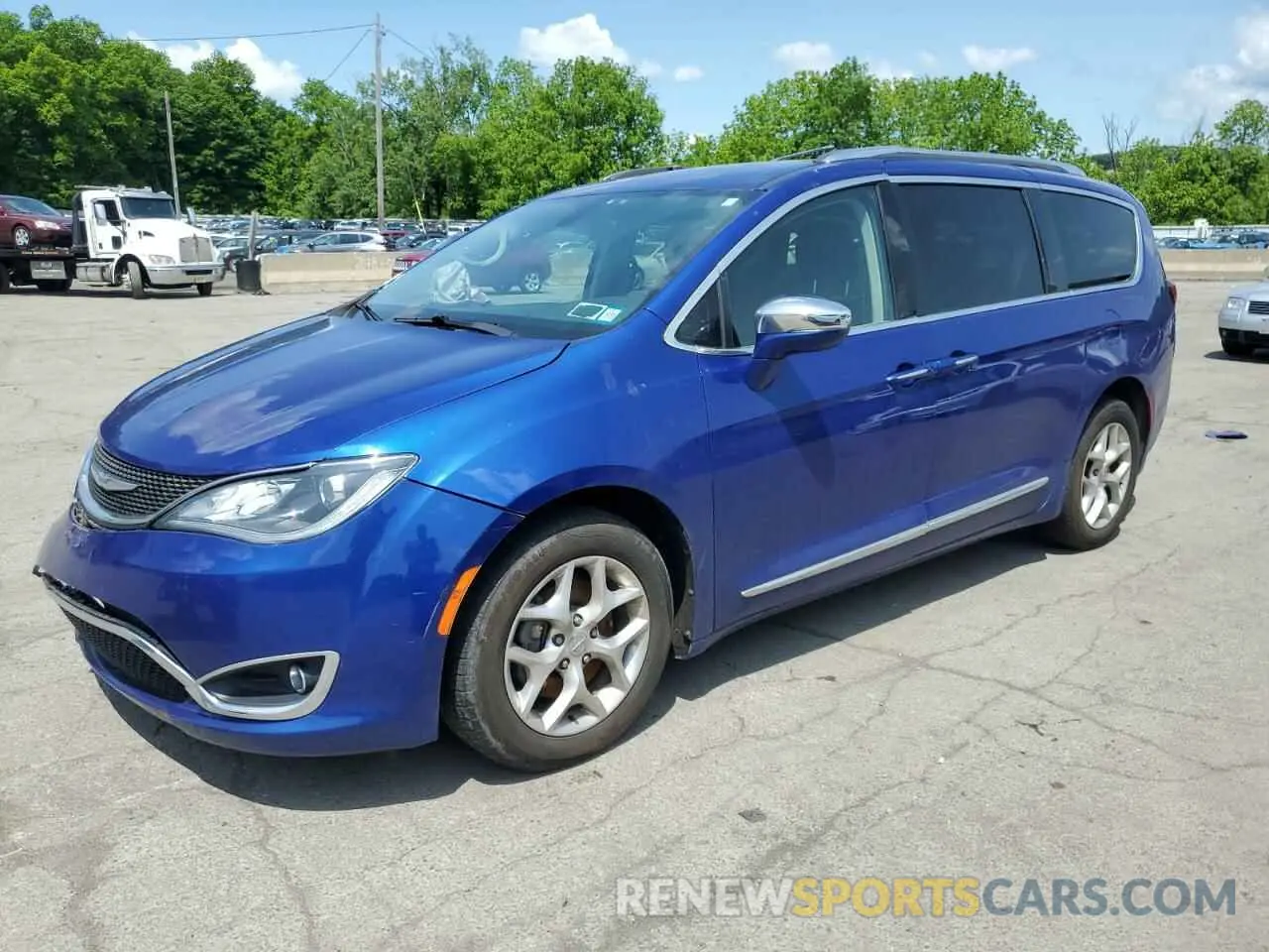 1 Photograph of a damaged car 2C4RC1GG0LR284747 CHRYSLER PACIFICA 2020