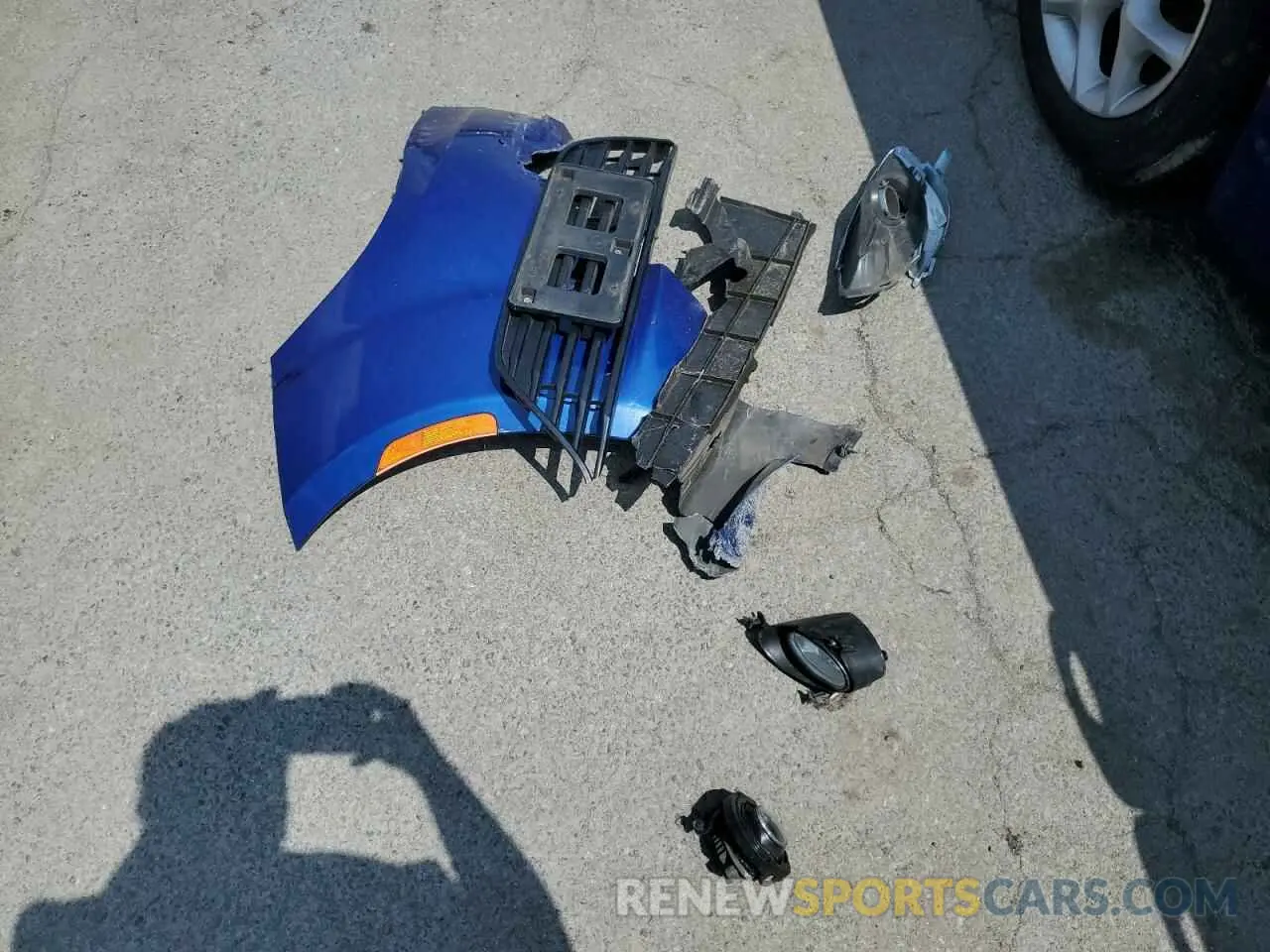 13 Photograph of a damaged car 2C4RC1GG0LR284747 CHRYSLER PACIFICA 2020