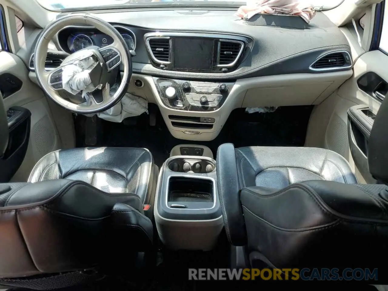 8 Photograph of a damaged car 2C4RC1GG0LR284747 CHRYSLER PACIFICA 2020