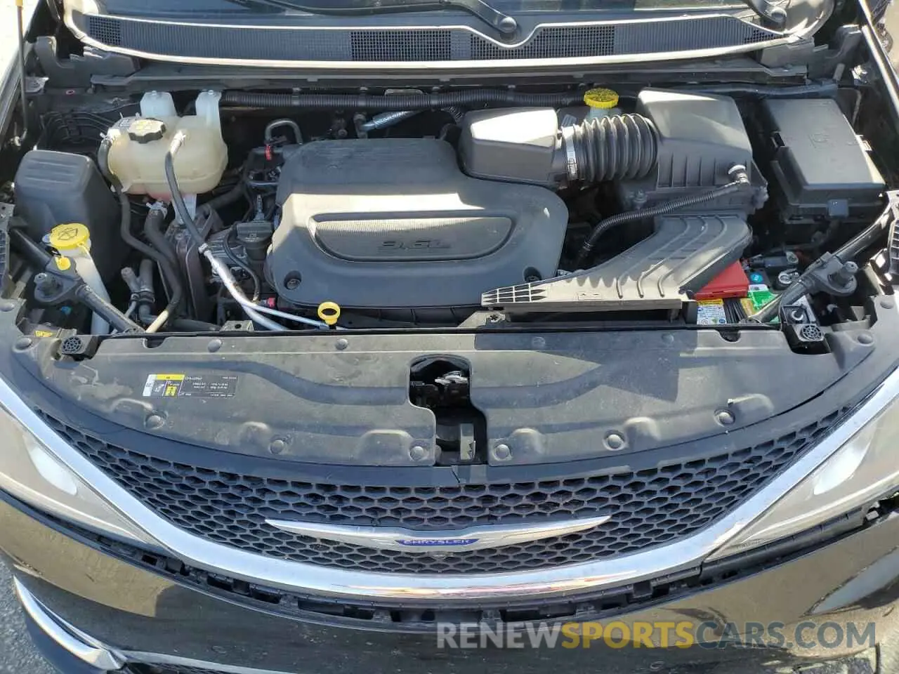12 Фотография поврежденного автомобиля 2C4RC1GG1LR150619 CHRYSLER PACIFICA 2020