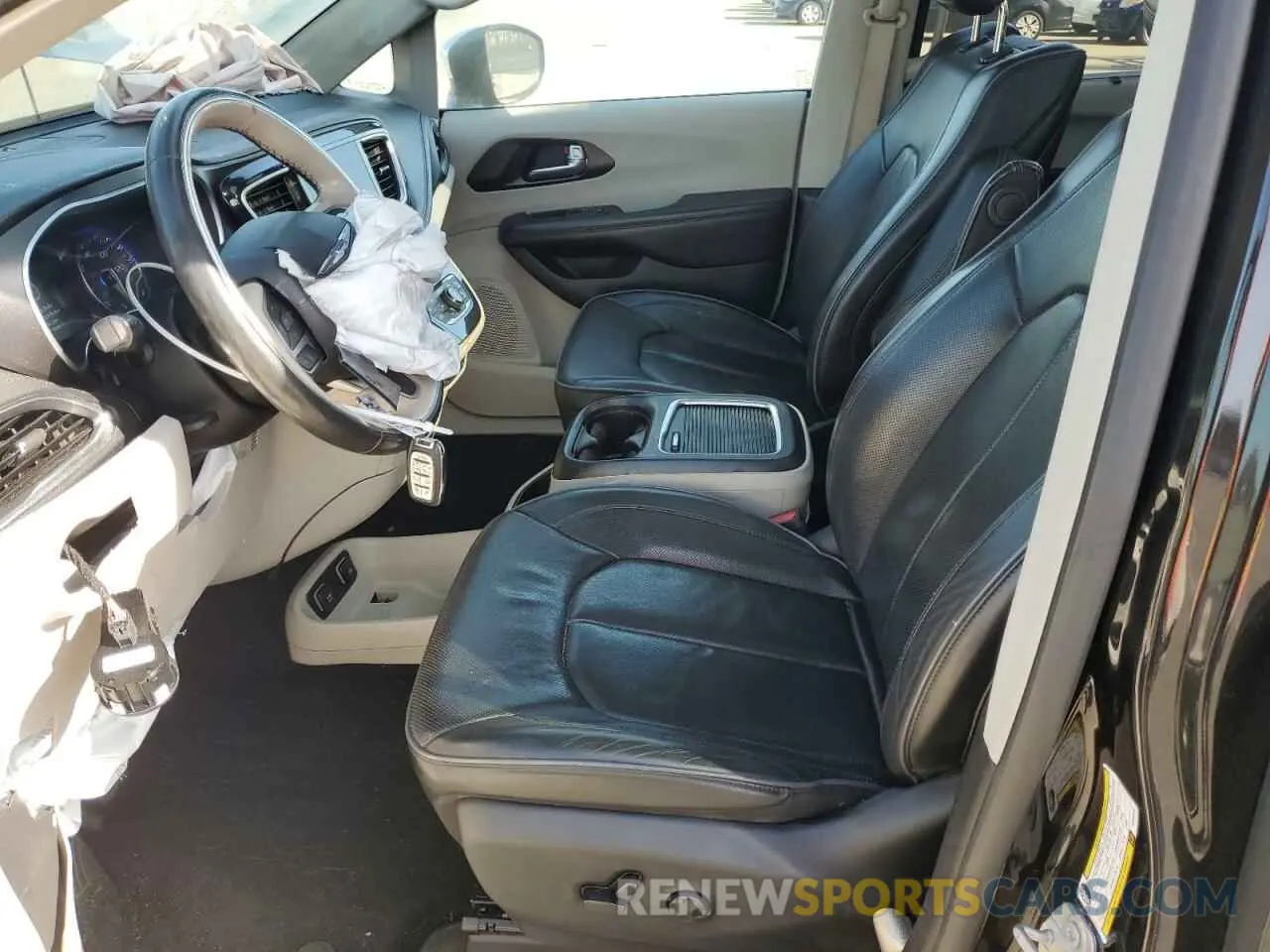 7 Фотография поврежденного автомобиля 2C4RC1GG1LR150619 CHRYSLER PACIFICA 2020