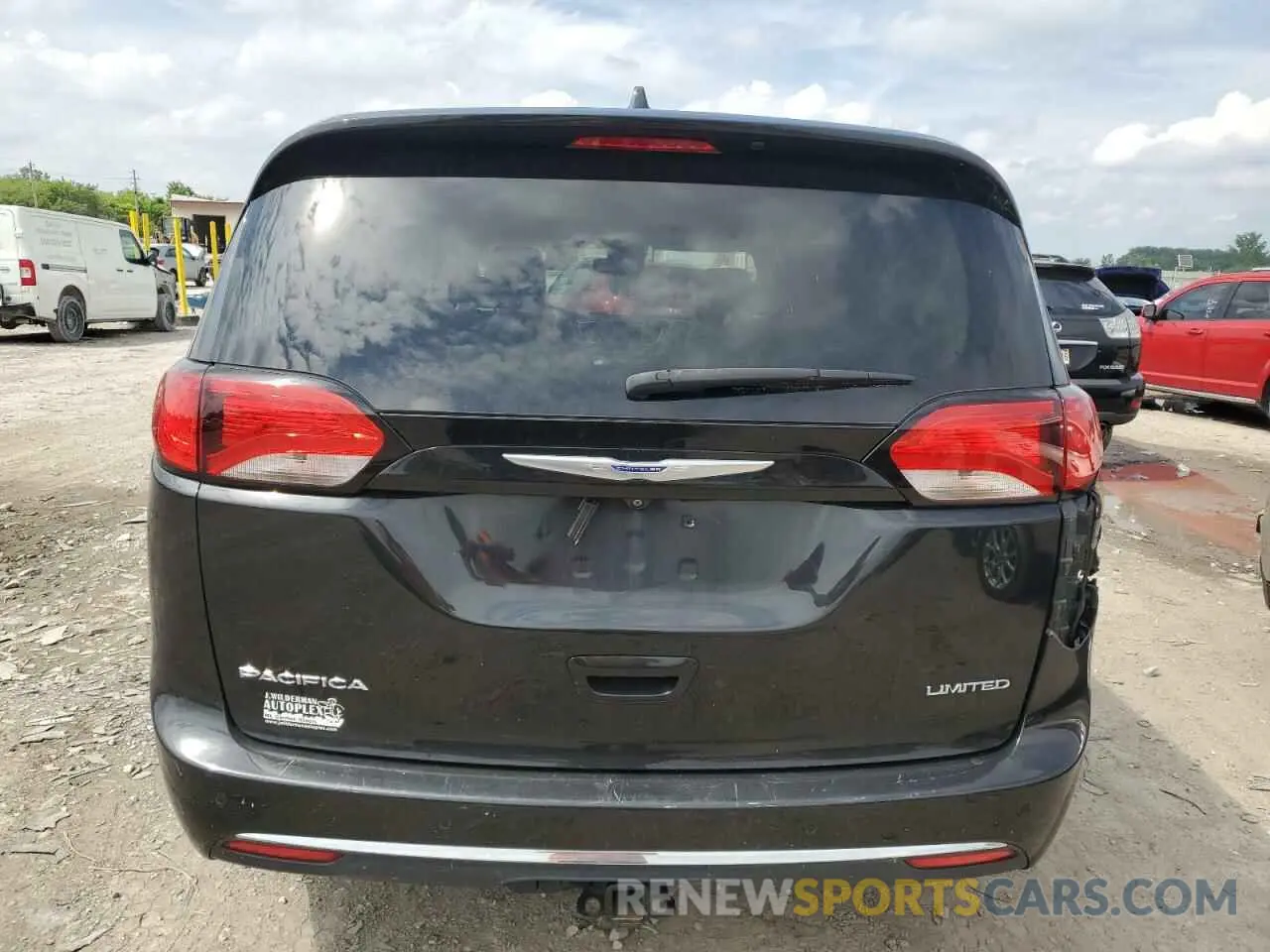 6 Photograph of a damaged car 2C4RC1GG2LR108931 CHRYSLER PACIFICA 2020