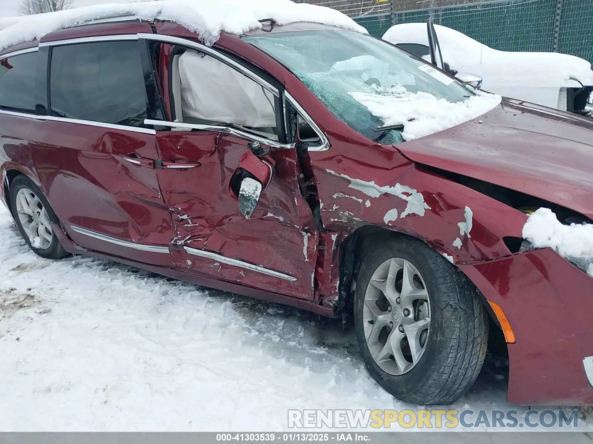 6 Photograph of a damaged car 2C4RC1GG2LR147891 CHRYSLER PACIFICA 2020
