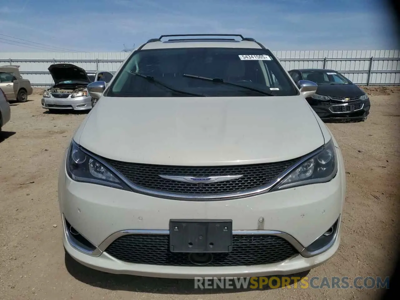5 Photograph of a damaged car 2C4RC1GG3LR203269 CHRYSLER PACIFICA 2020