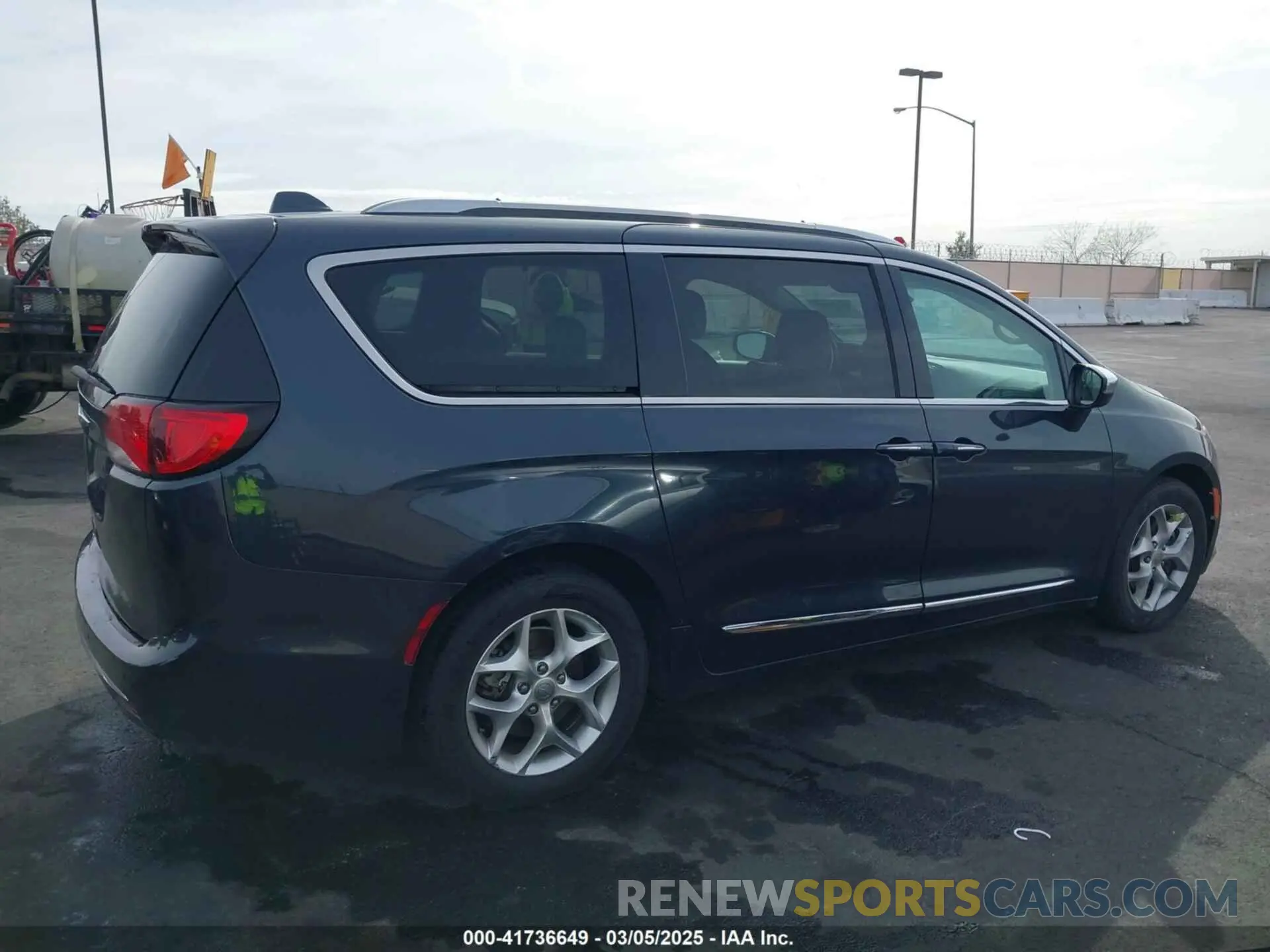 12 Фотография поврежденного автомобиля 2C4RC1GG4LR156463 CHRYSLER PACIFICA 2020
