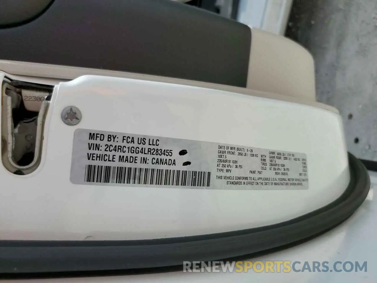 15 Photograph of a damaged car 2C4RC1GG4LR283455 CHRYSLER PACIFICA 2020