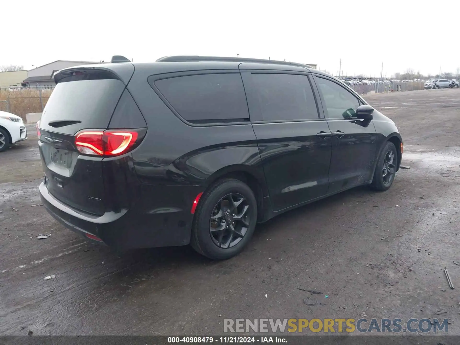4 Фотография поврежденного автомобиля 2C4RC1GG6LR209583 CHRYSLER PACIFICA 2020
