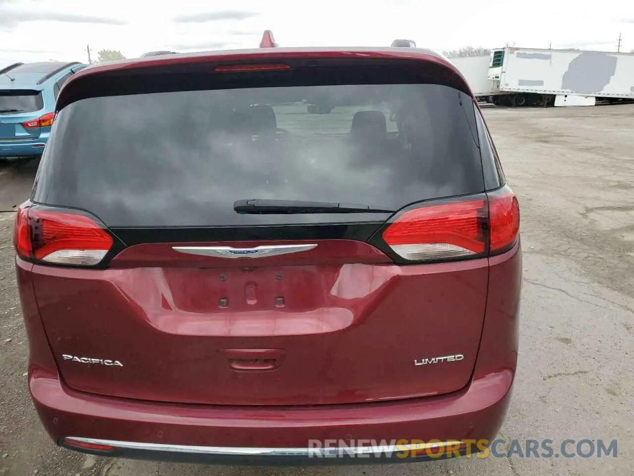 6 Photograph of a damaged car 2C4RC1GG6LR249971 CHRYSLER PACIFICA 2020