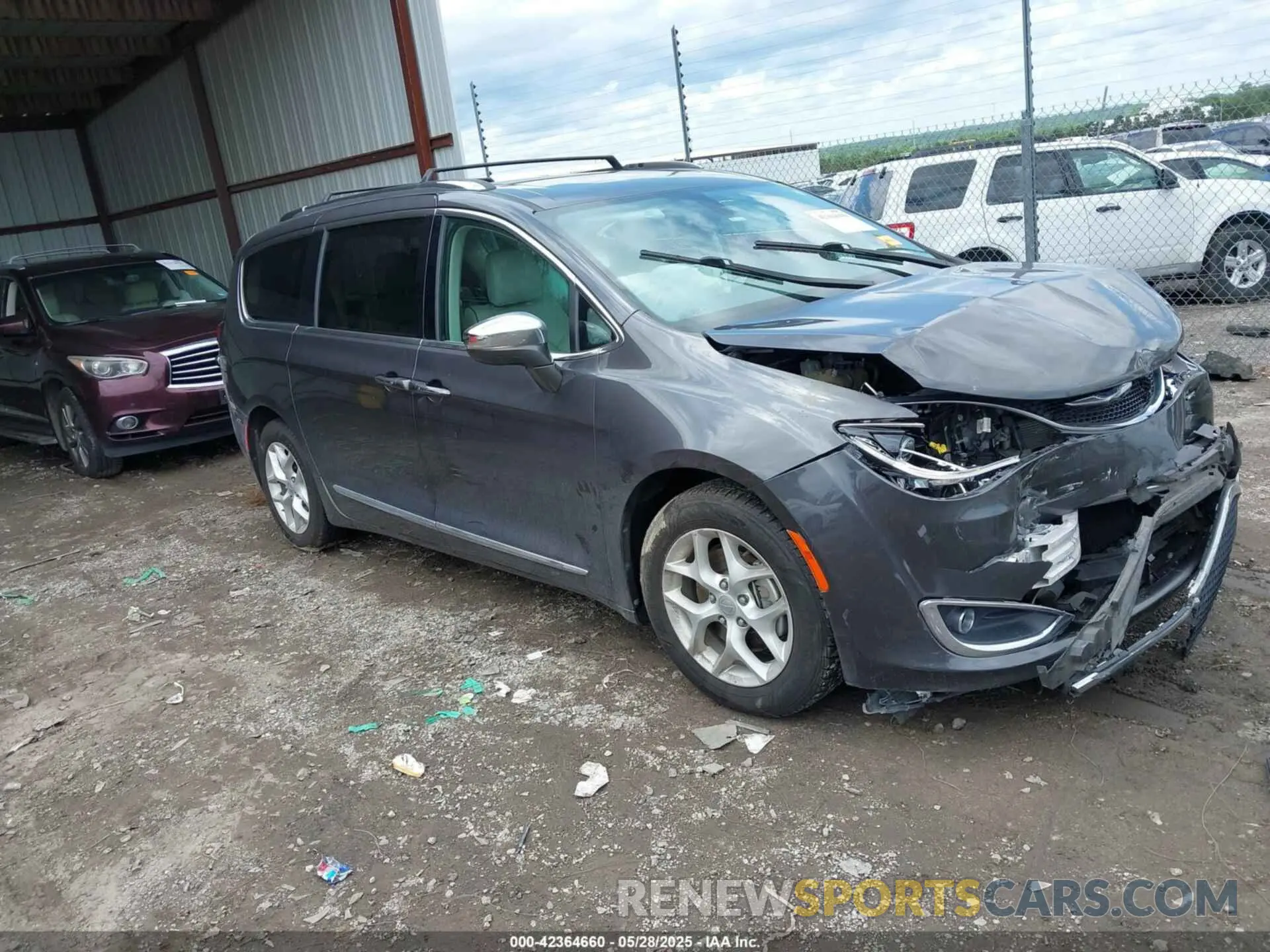 1 Фотография поврежденного автомобиля 2C4RC1GG8LR156319 CHRYSLER PACIFICA 2020