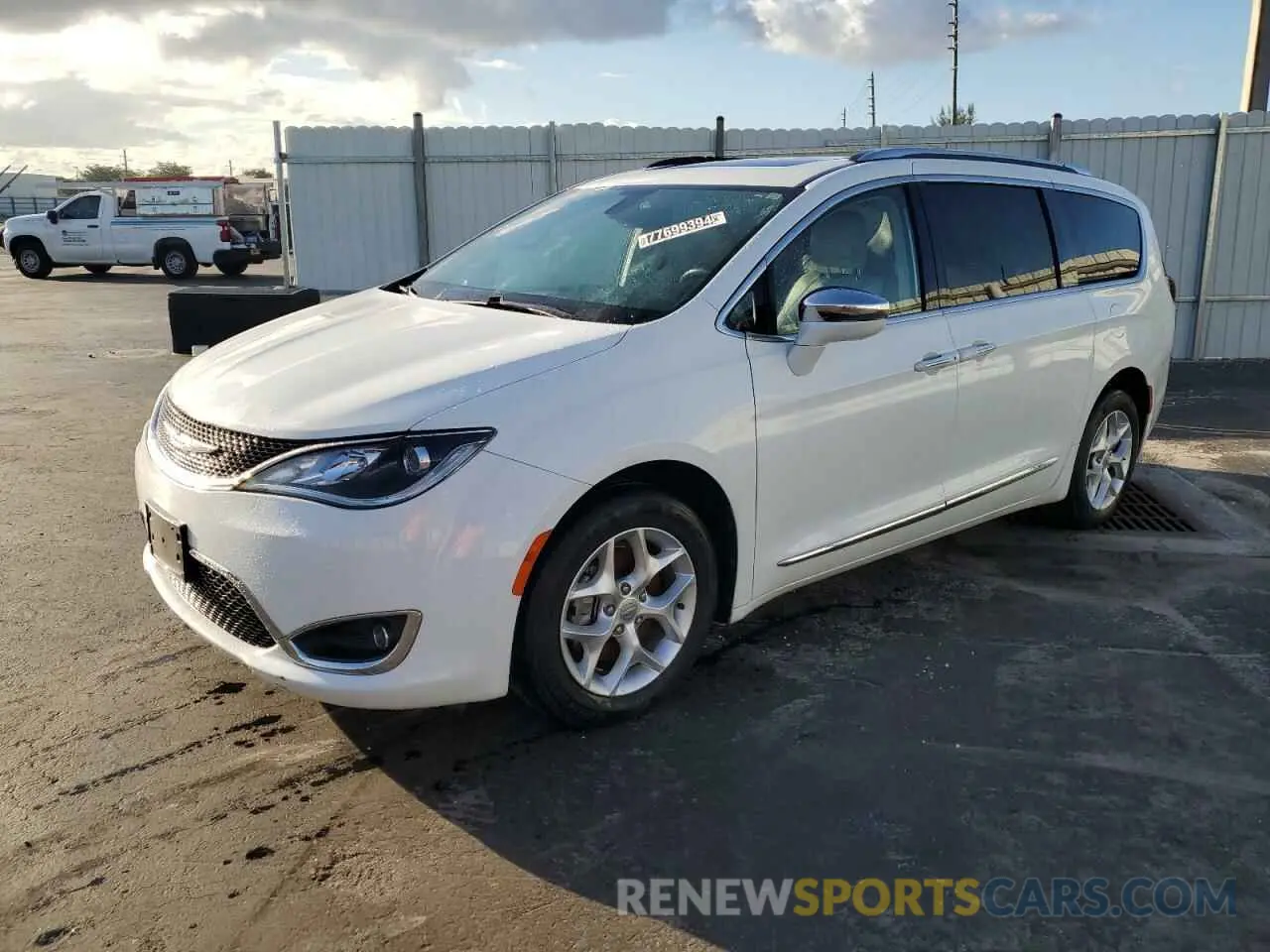 1 Photograph of a damaged car 2C4RC1GG9LR289428 CHRYSLER PACIFICA 2020