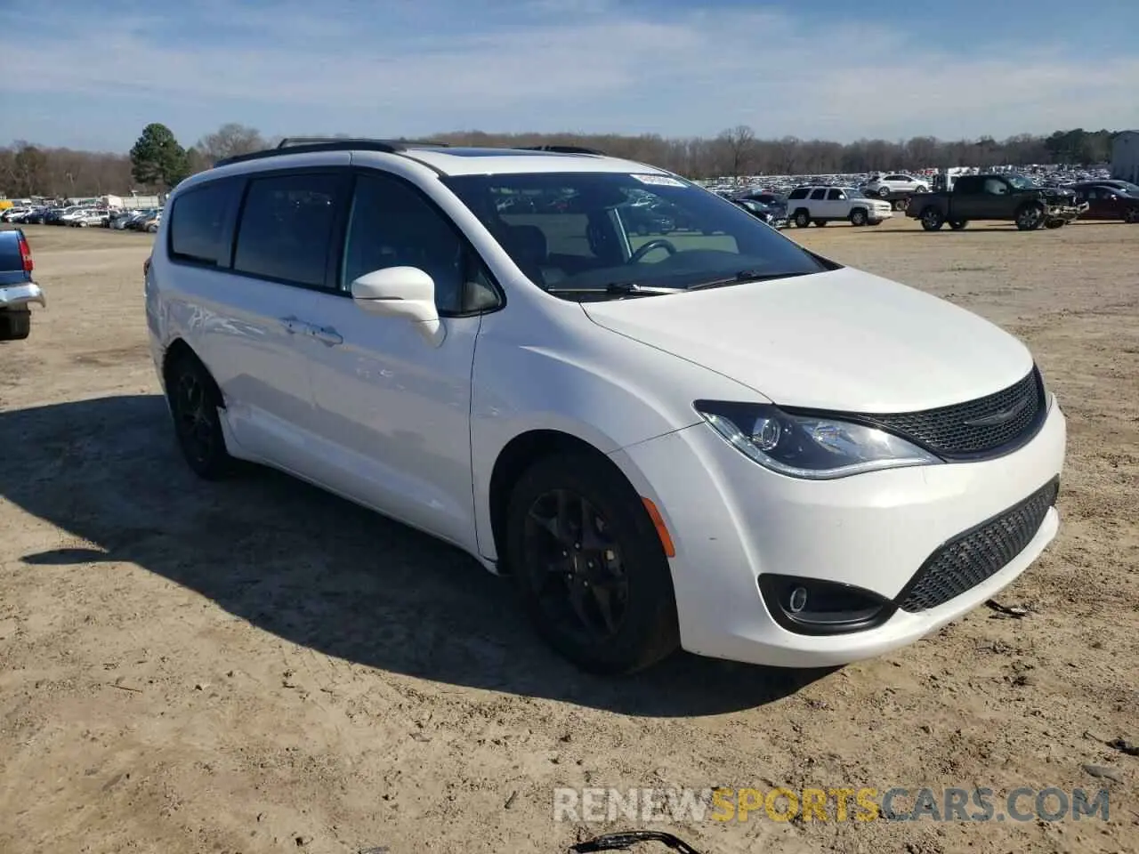 4 Фотография поврежденного автомобиля 2C4RC1GGXLR173199 CHRYSLER PACIFICA 2020