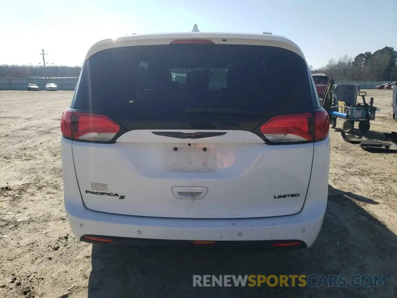 6 Фотография поврежденного автомобиля 2C4RC1GGXLR173199 CHRYSLER PACIFICA 2020