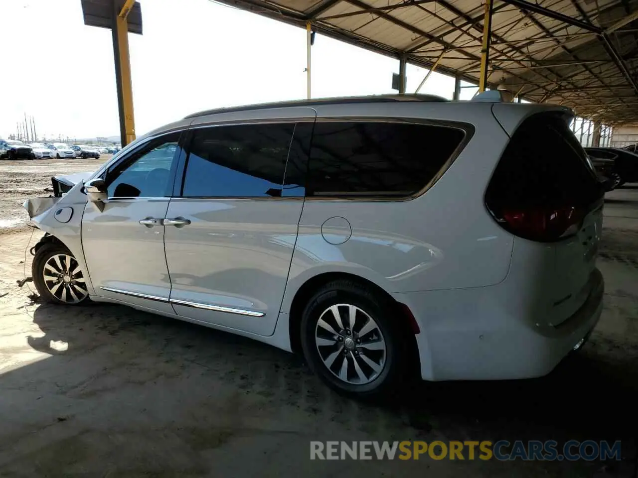 2 Фотография поврежденного автомобиля 2C4RC1N77LR190433 CHRYSLER PACIFICA 2020