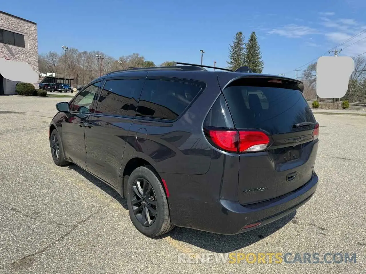 3 Фотография поврежденного автомобиля 2C4RC3BG0LR270771 CHRYSLER PACIFICA 2020