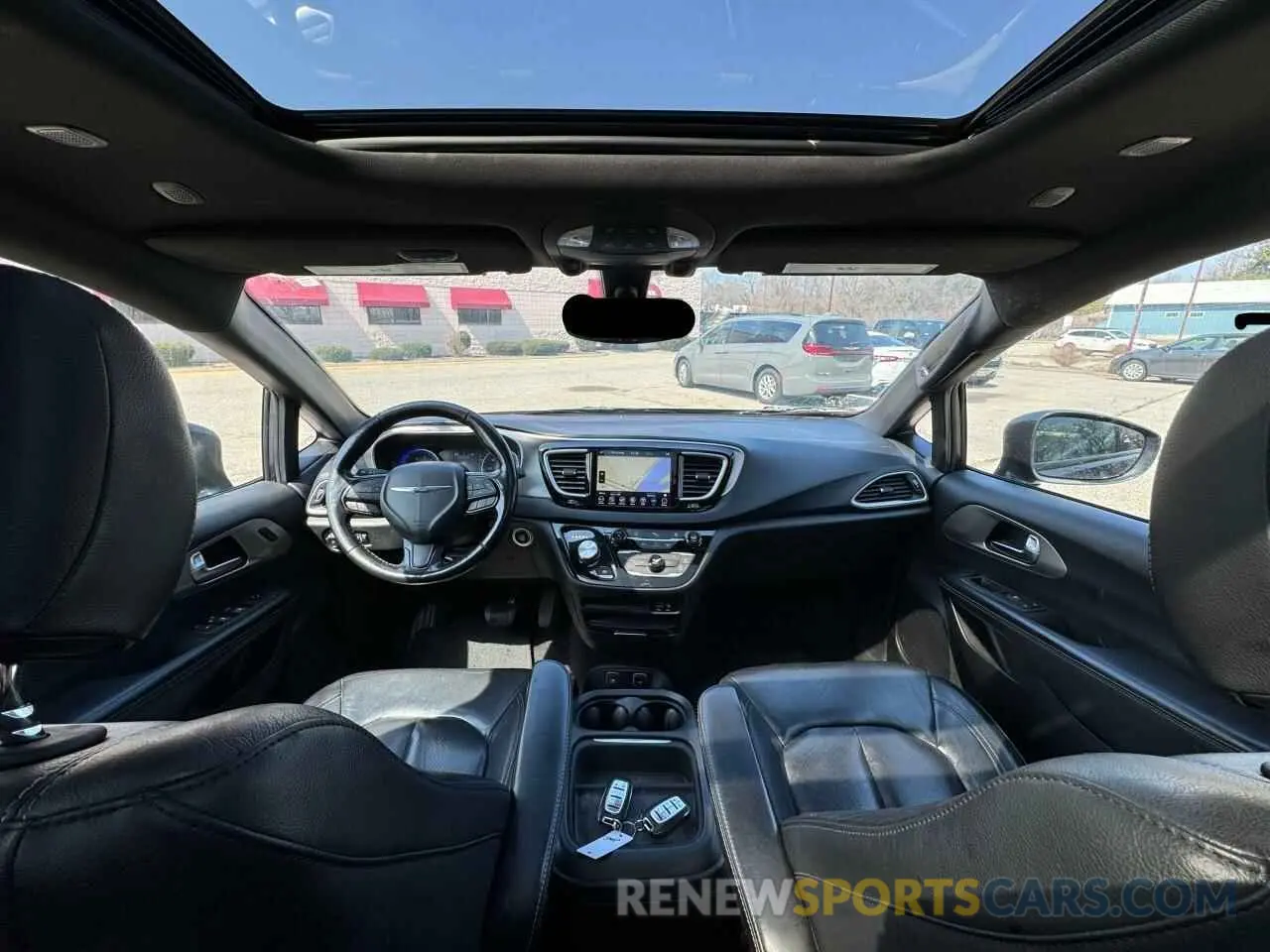 9 Фотография поврежденного автомобиля 2C4RC3BG0LR270771 CHRYSLER PACIFICA 2020