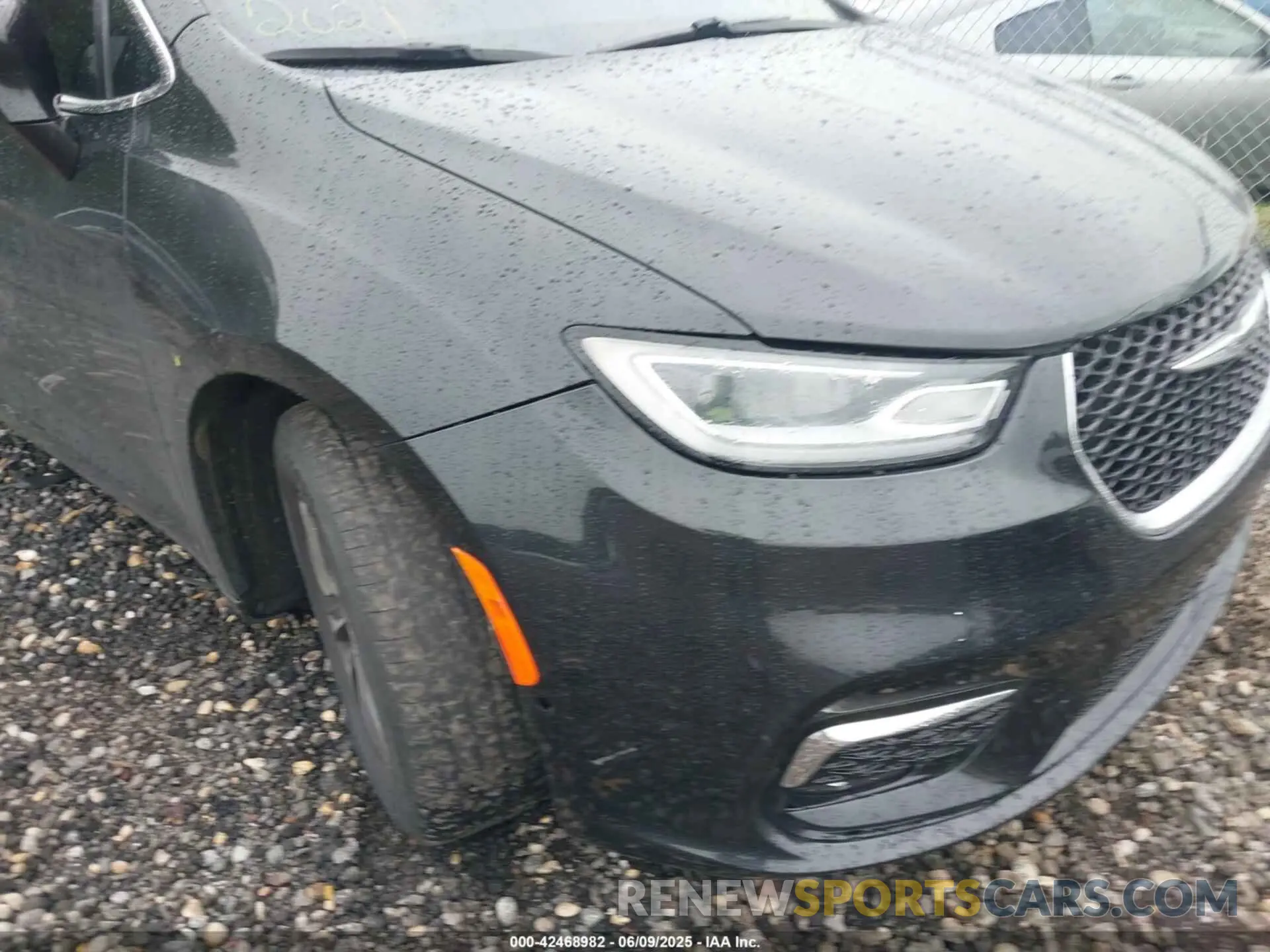 6 Photograph of a damaged car 2C4RC1BG0MR516059 CHRYSLER PACIFICA 2021