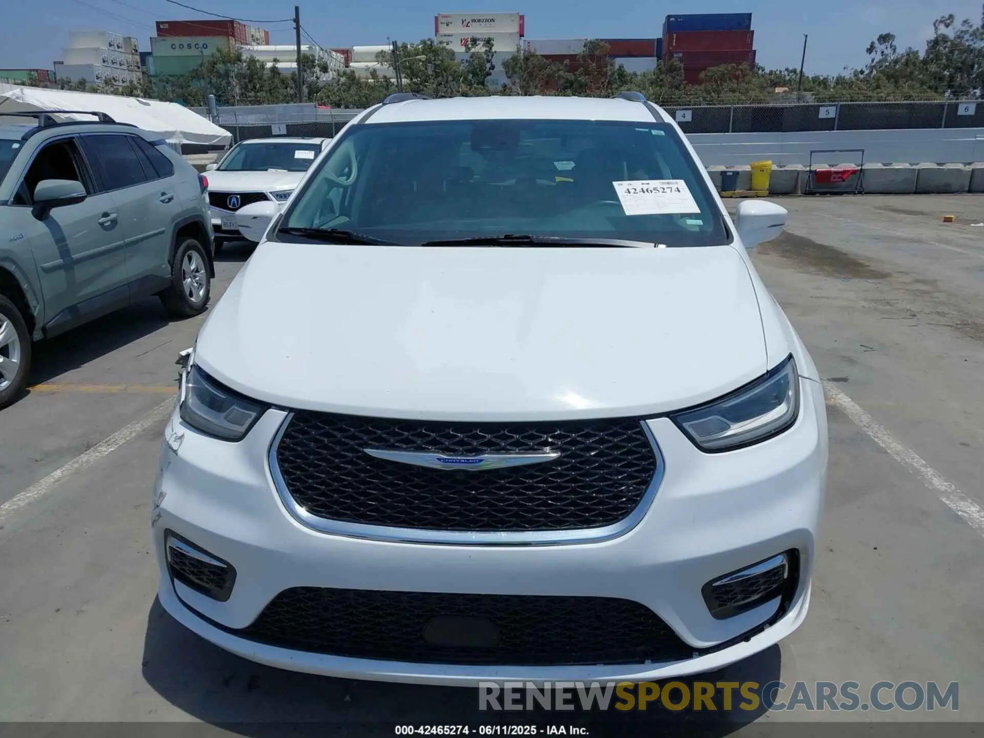 11 Photograph of a damaged car 2C4RC1BG1MR543352 CHRYSLER PACIFICA 2021