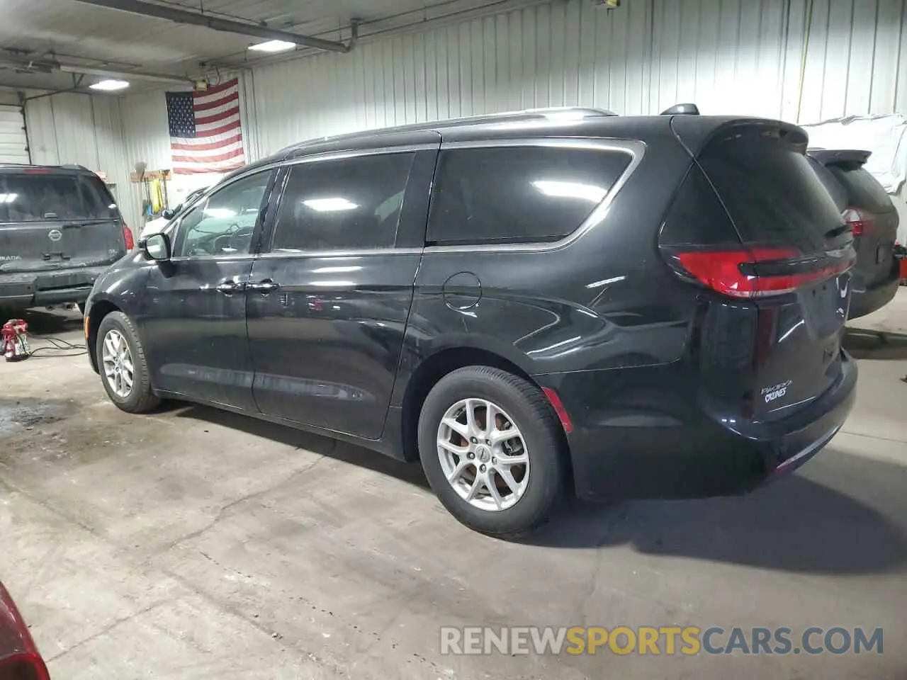 2 Photograph of a damaged car 2C4RC1BG1MR588470 CHRYSLER PACIFICA 2021