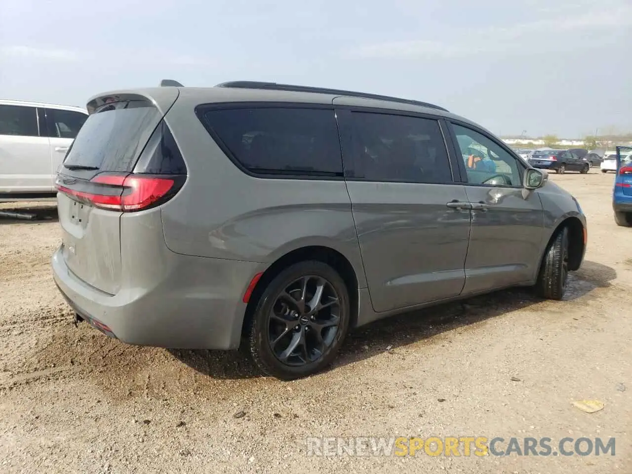 3 Фотография поврежденного автомобиля 2C4RC1BG2MR501143 CHRYSLER PACIFICA 2021