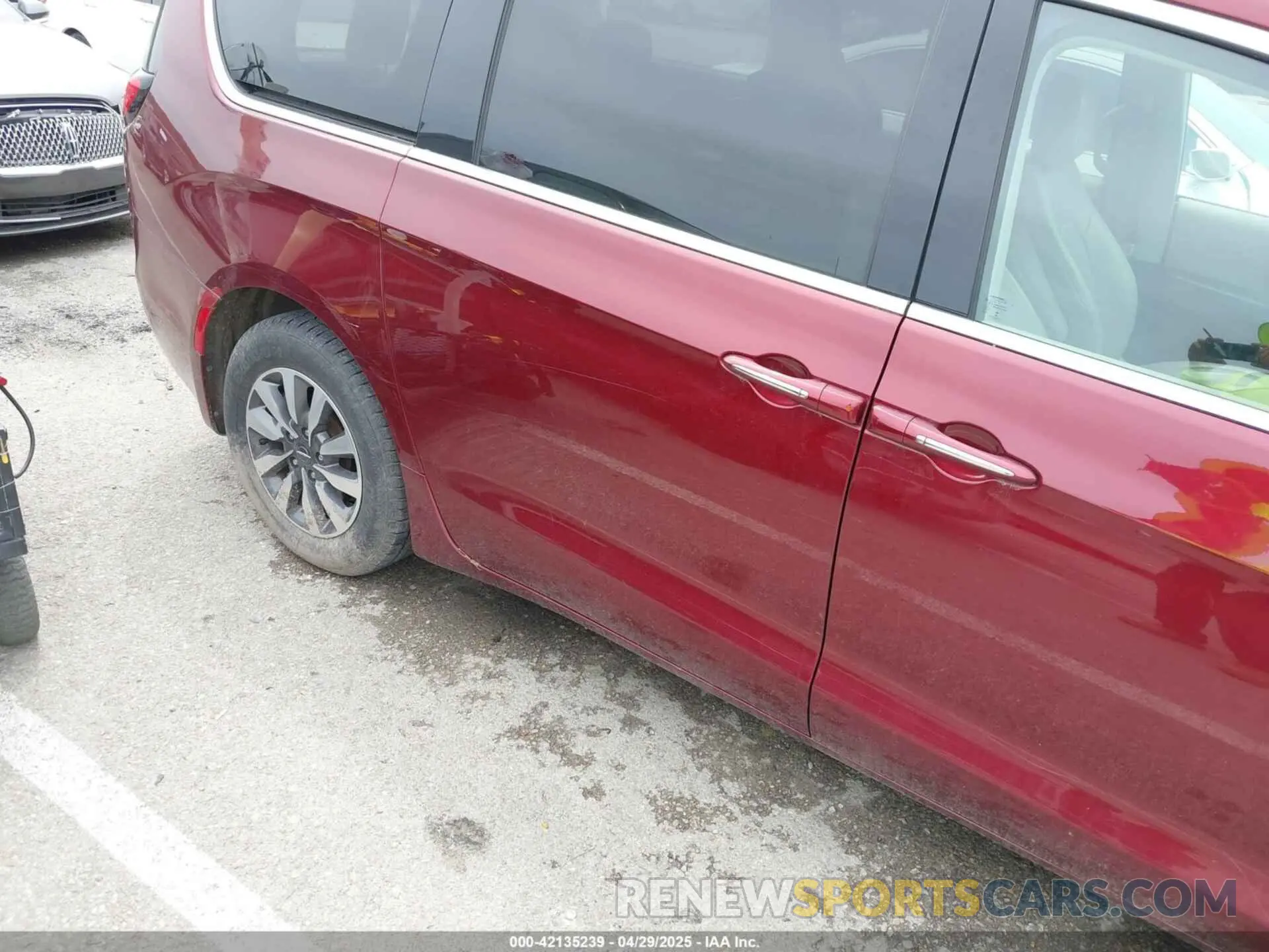 18 Фотография поврежденного автомобиля 2C4RC1BG2MR502731 CHRYSLER PACIFICA 2021