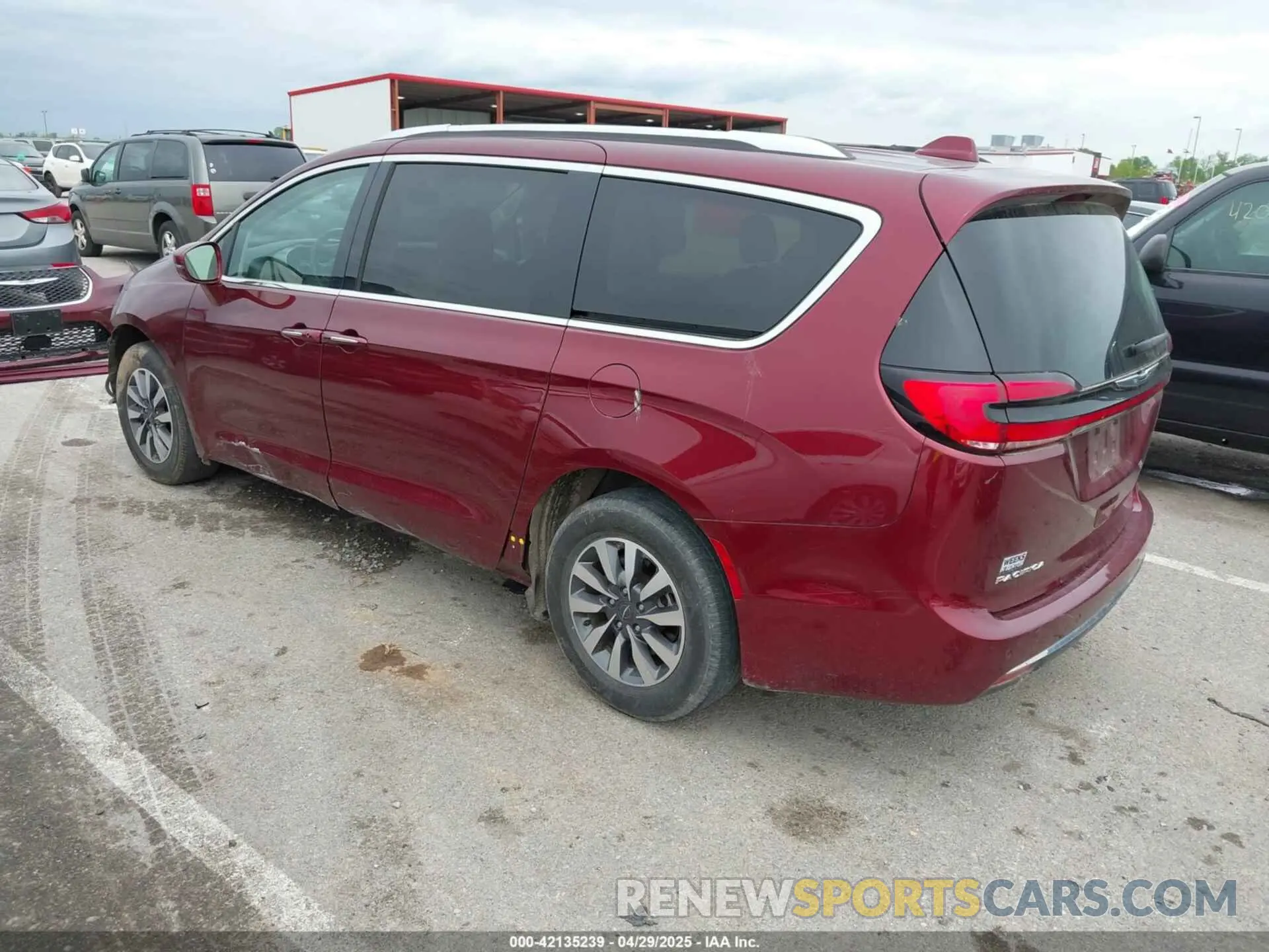 3 Фотография поврежденного автомобиля 2C4RC1BG2MR502731 CHRYSLER PACIFICA 2021