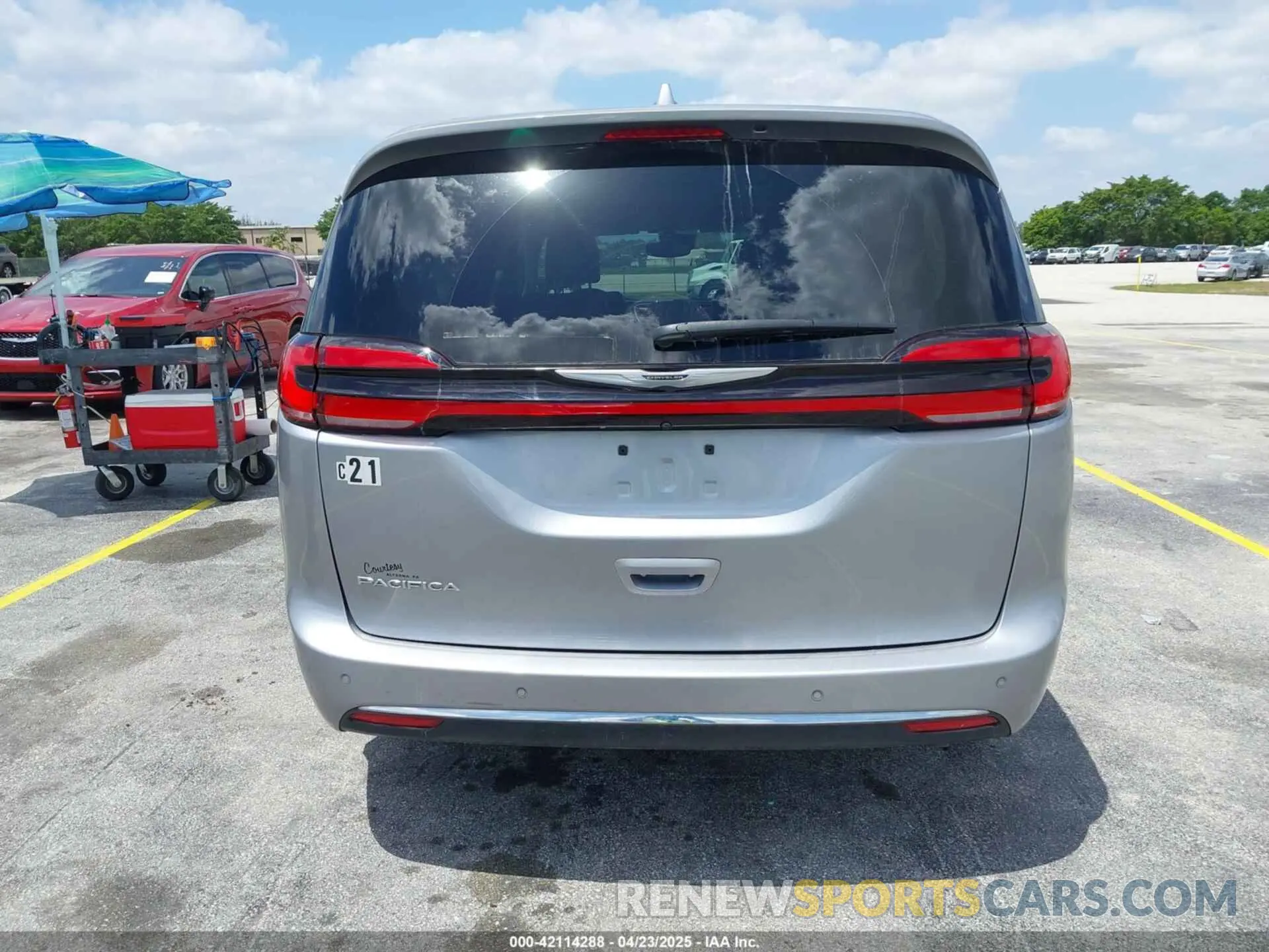 16 Фотография поврежденного автомобиля 2C4RC1BG2MR510053 CHRYSLER PACIFICA 2021
