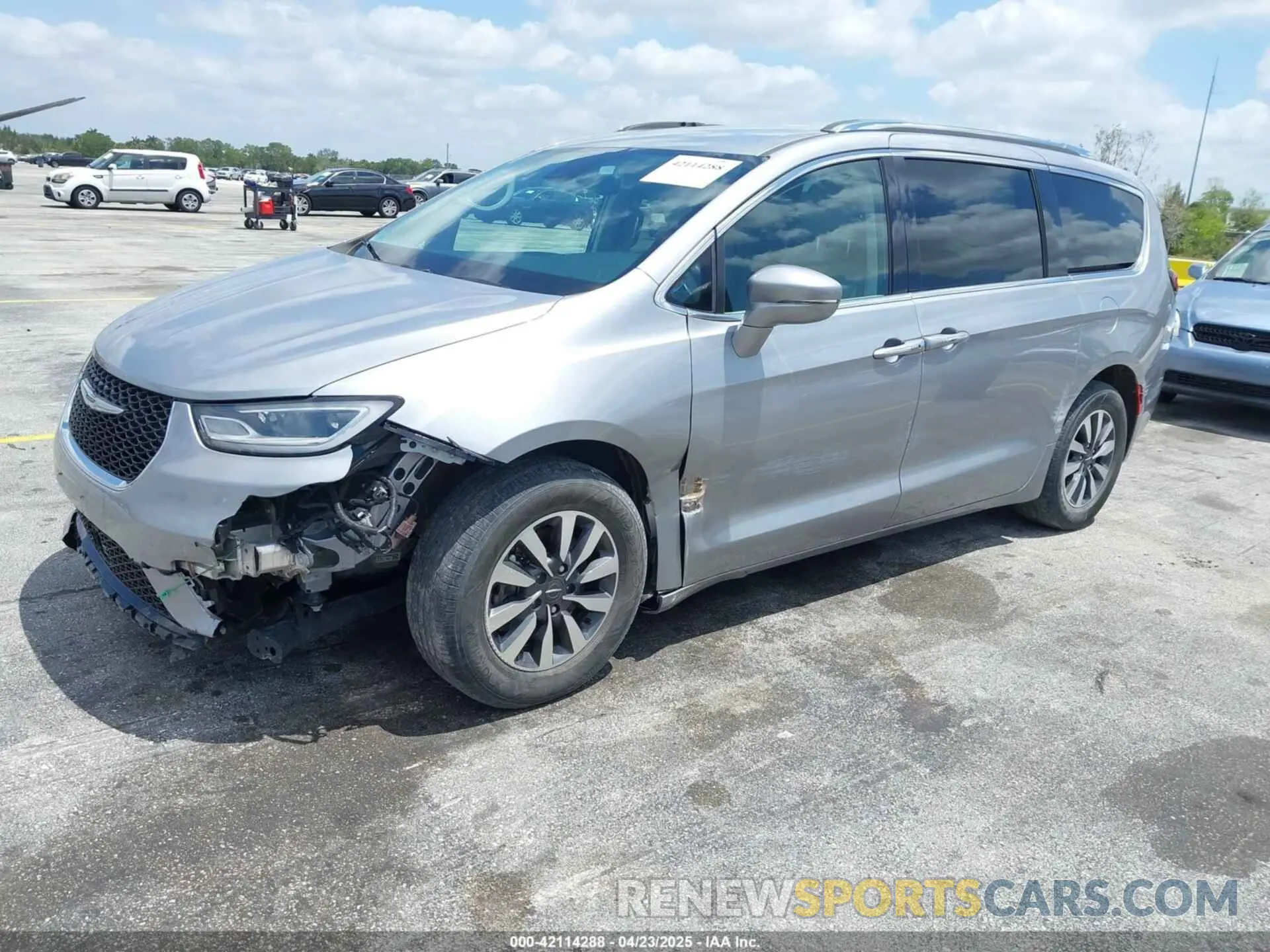 2 Фотография поврежденного автомобиля 2C4RC1BG2MR510053 CHRYSLER PACIFICA 2021