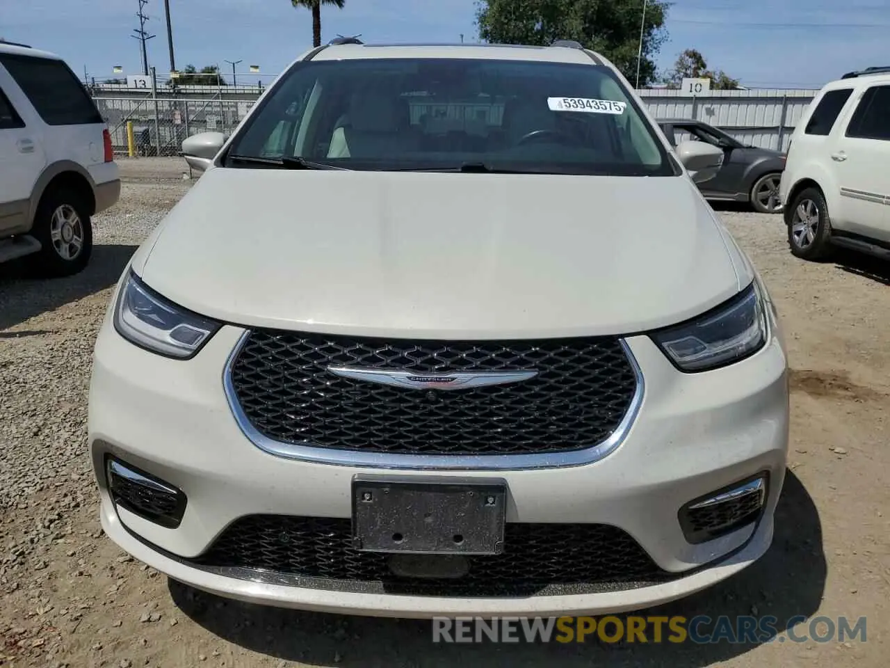 5 Photograph of a damaged car 2C4RC1BG3MR521191 CHRYSLER PACIFICA 2021
