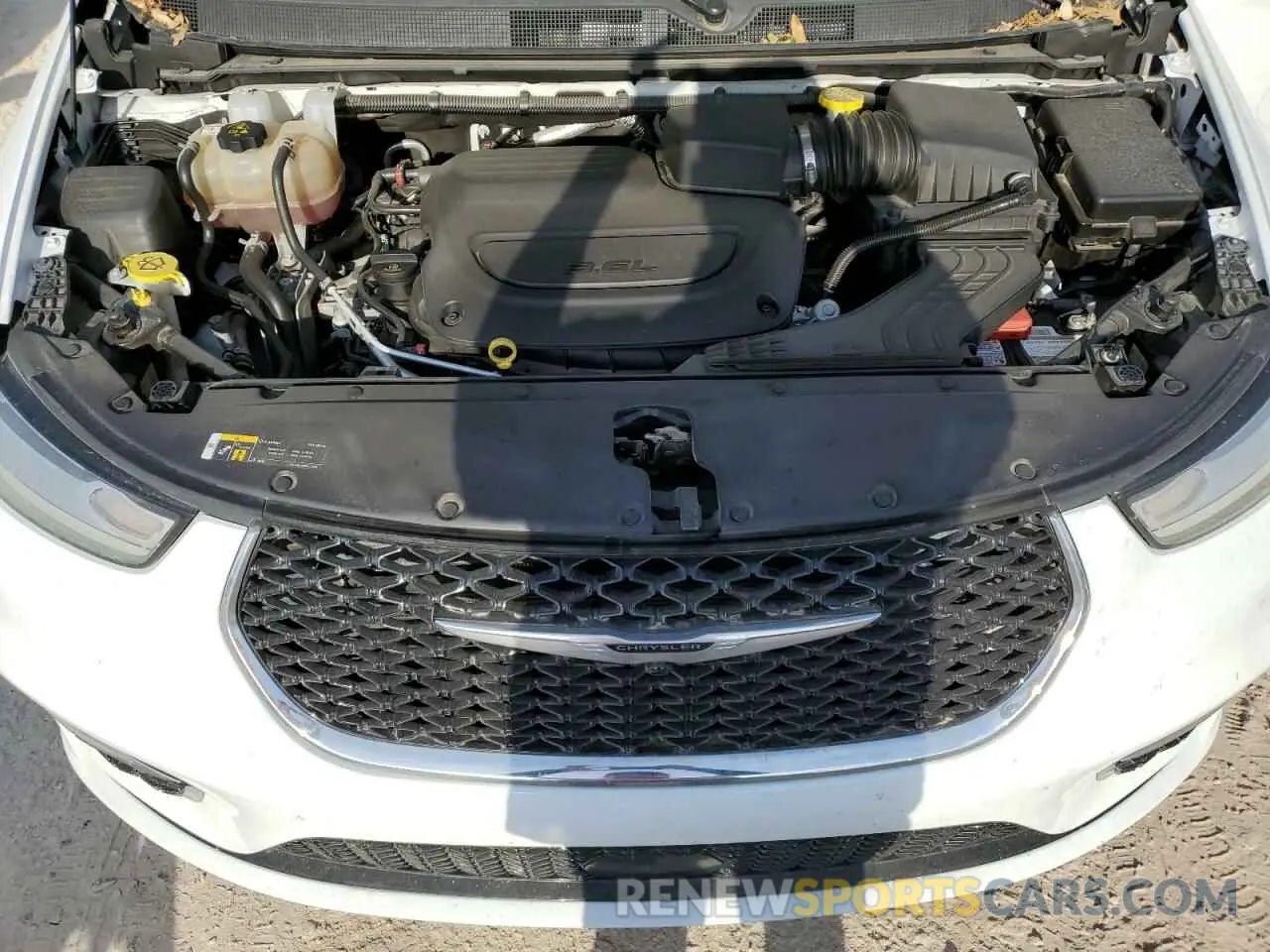 12 Photograph of a damaged car 2C4RC1BG3MR542672 CHRYSLER PACIFICA 2021