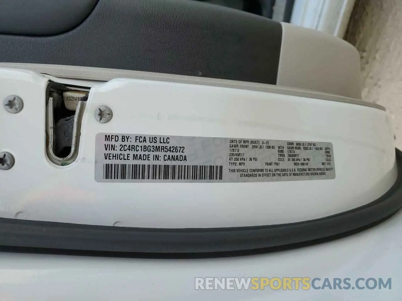 13 Photograph of a damaged car 2C4RC1BG3MR542672 CHRYSLER PACIFICA 2021